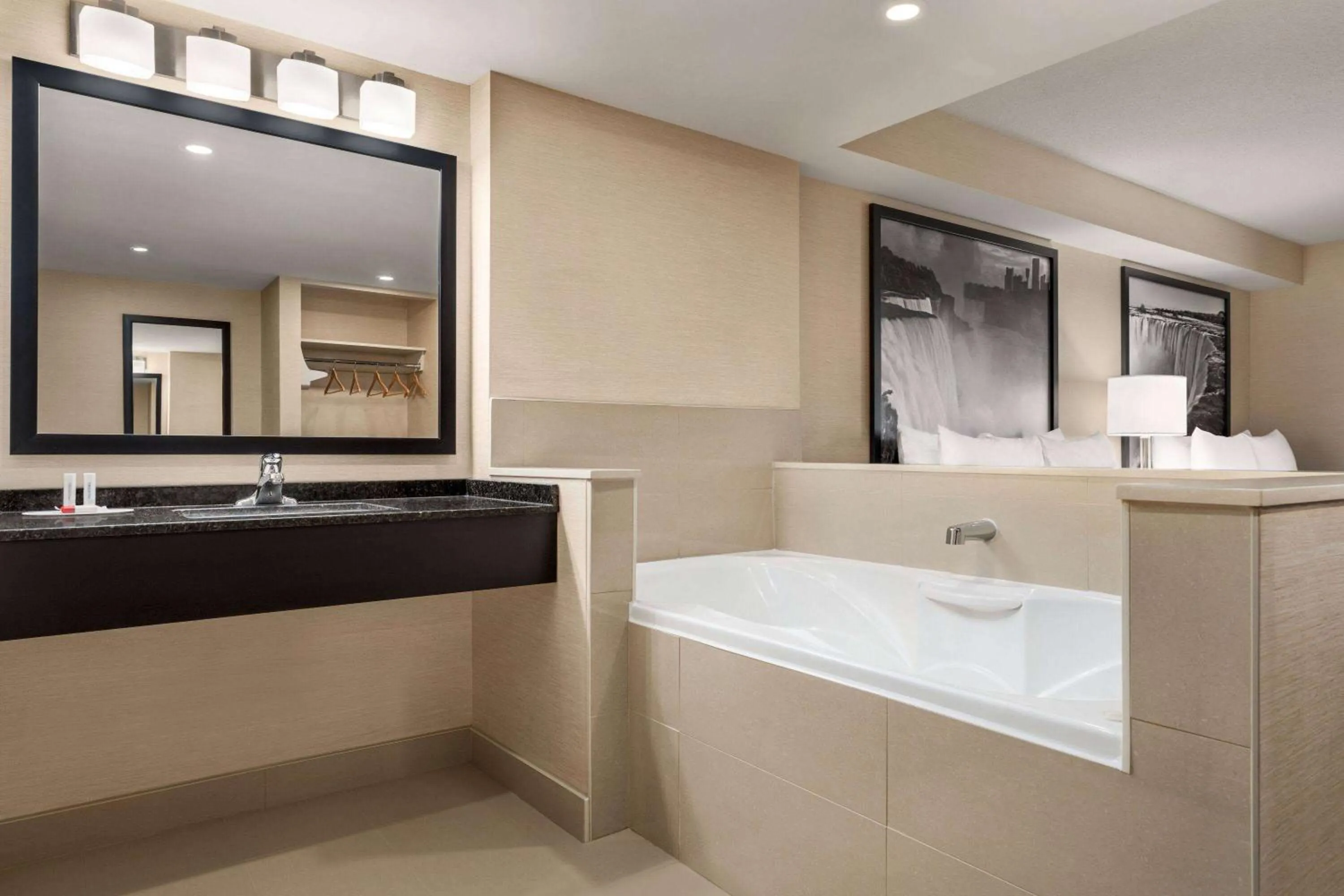 TV and multimedia in Ramada By Wyndham Niagara Falls near the Falls