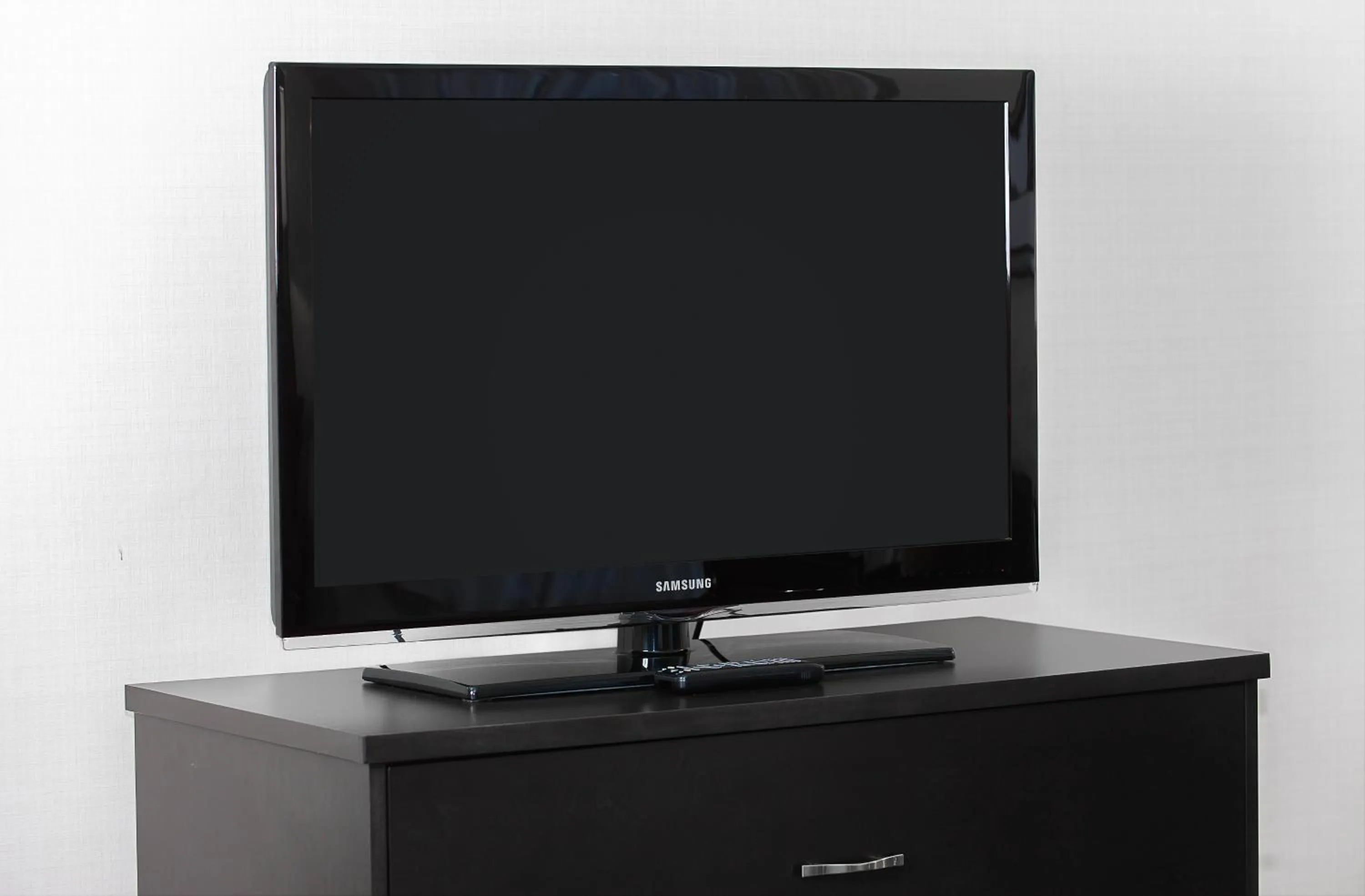 TV and multimedia in Ramada By Wyndham Niagara Falls near the Falls