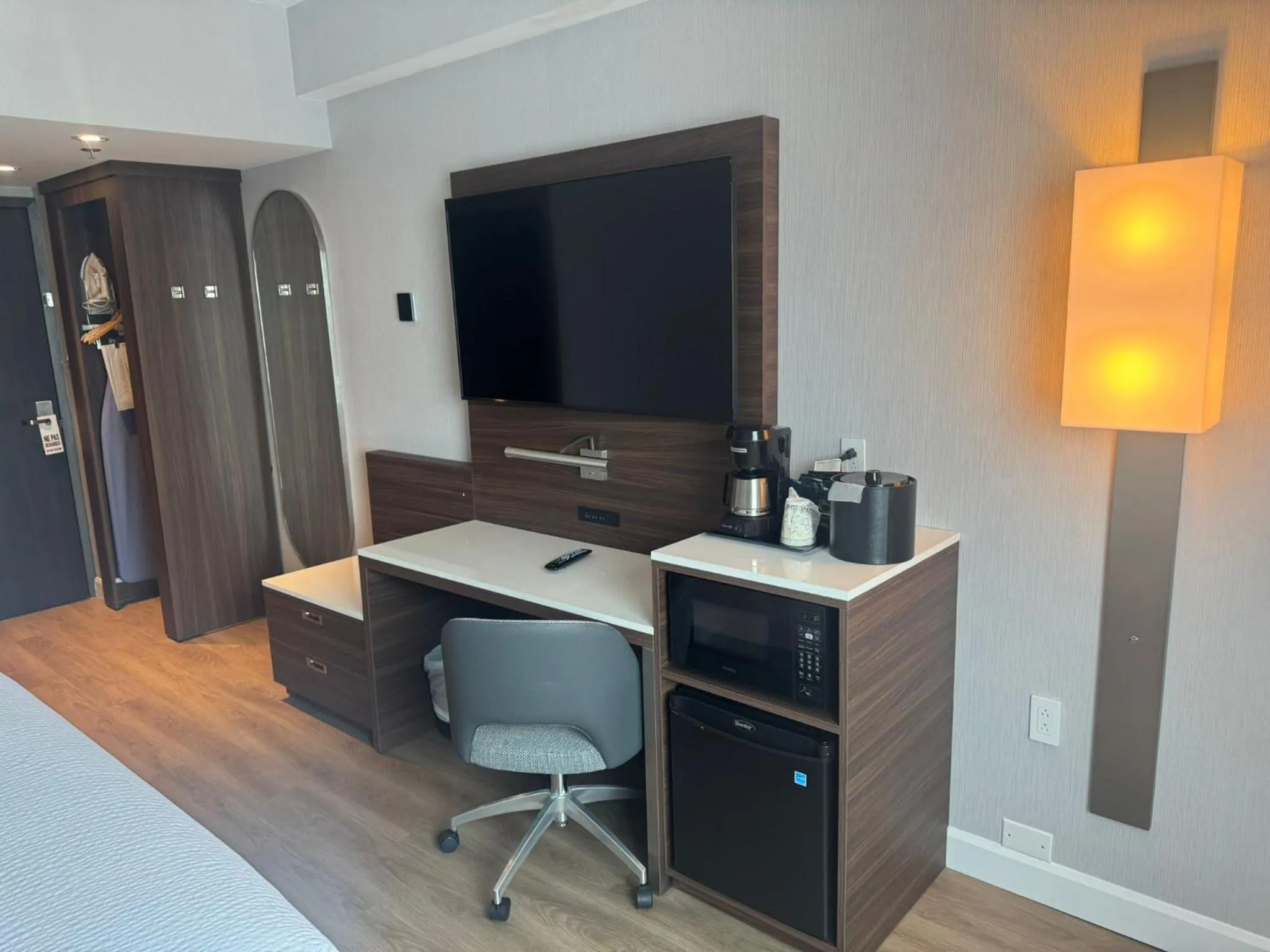 TV and multimedia in Armon Plaza Montreal Airpt, Trademark Collection by Wyndham