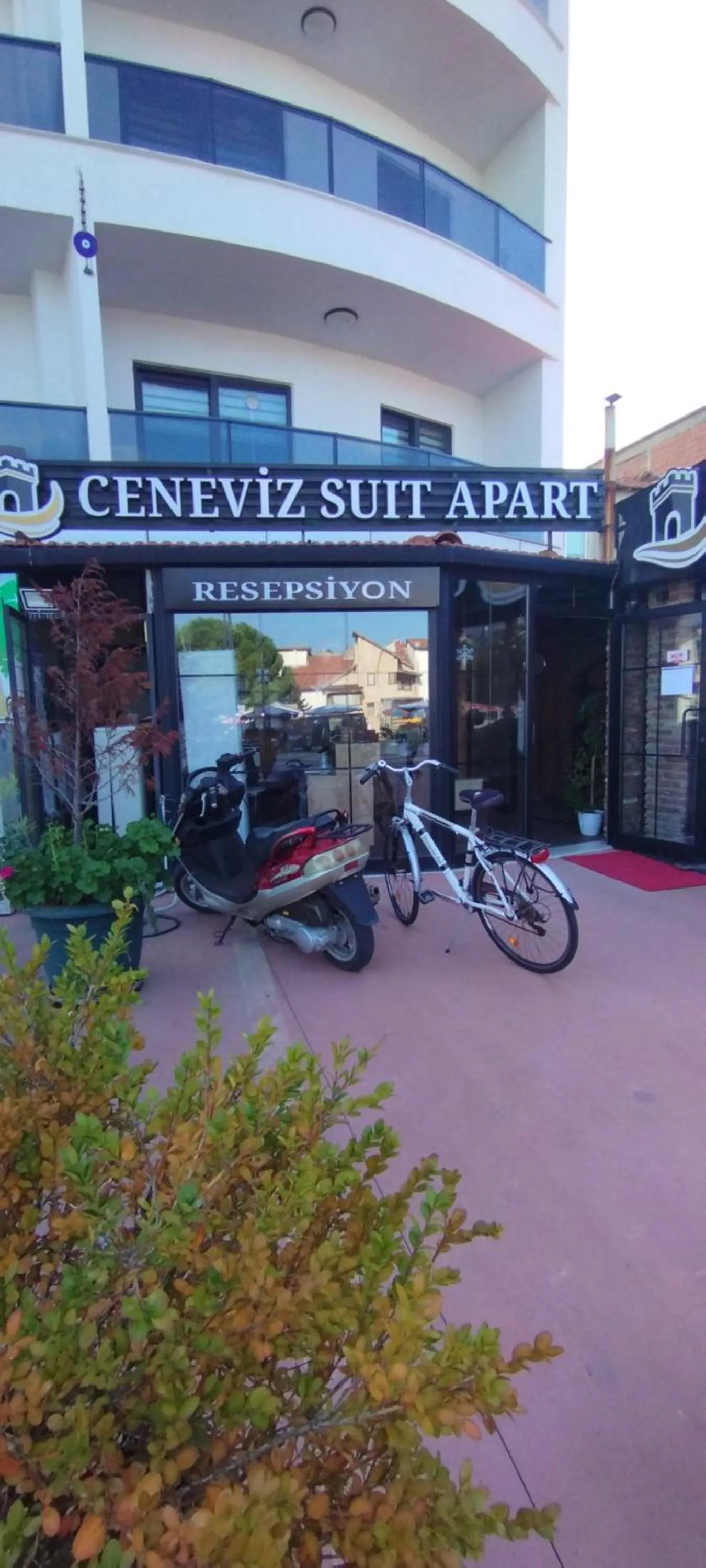 Property building in Ceneviz Suit Hotel