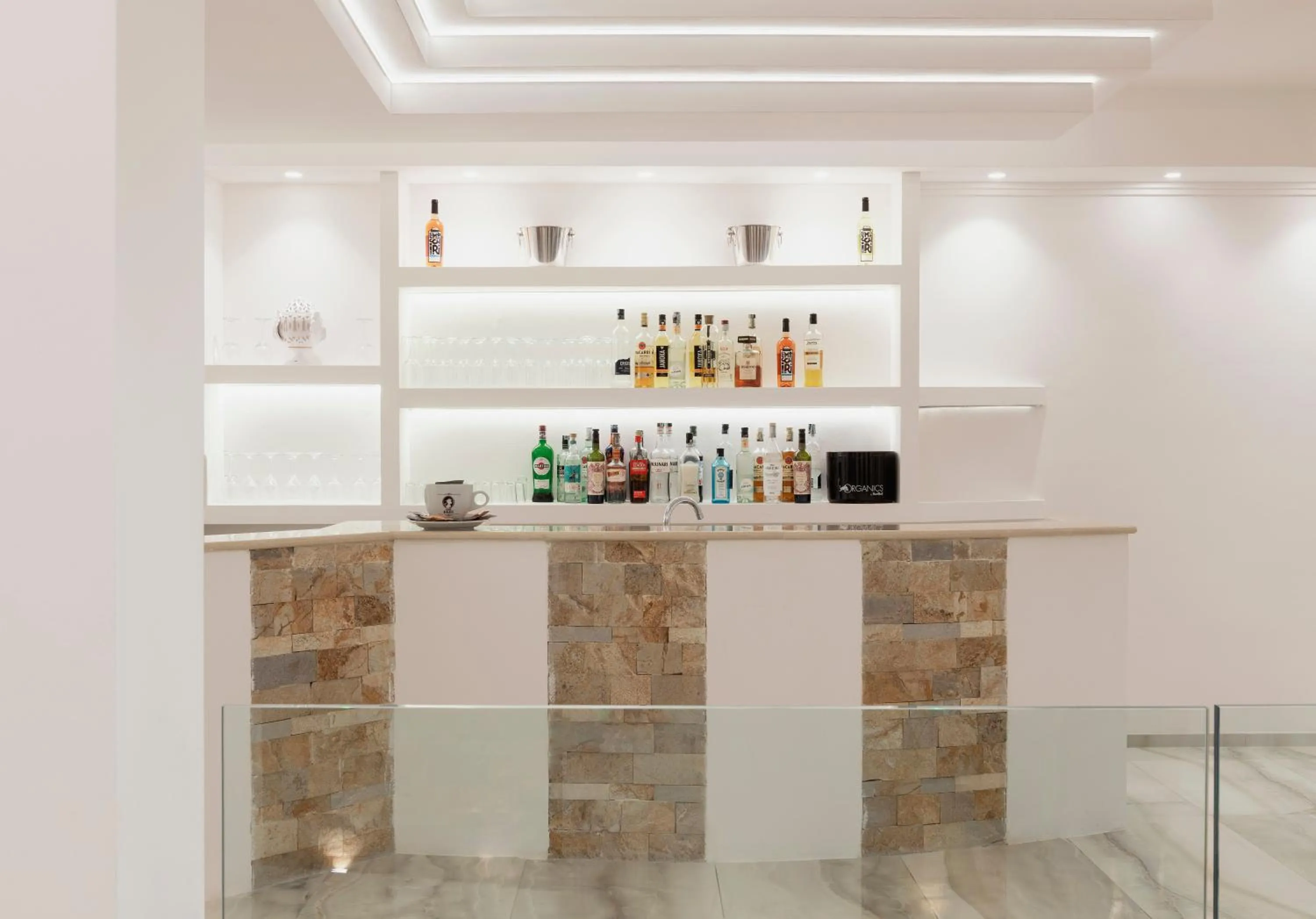 Lounge or bar in JONIUM Hotel Residence