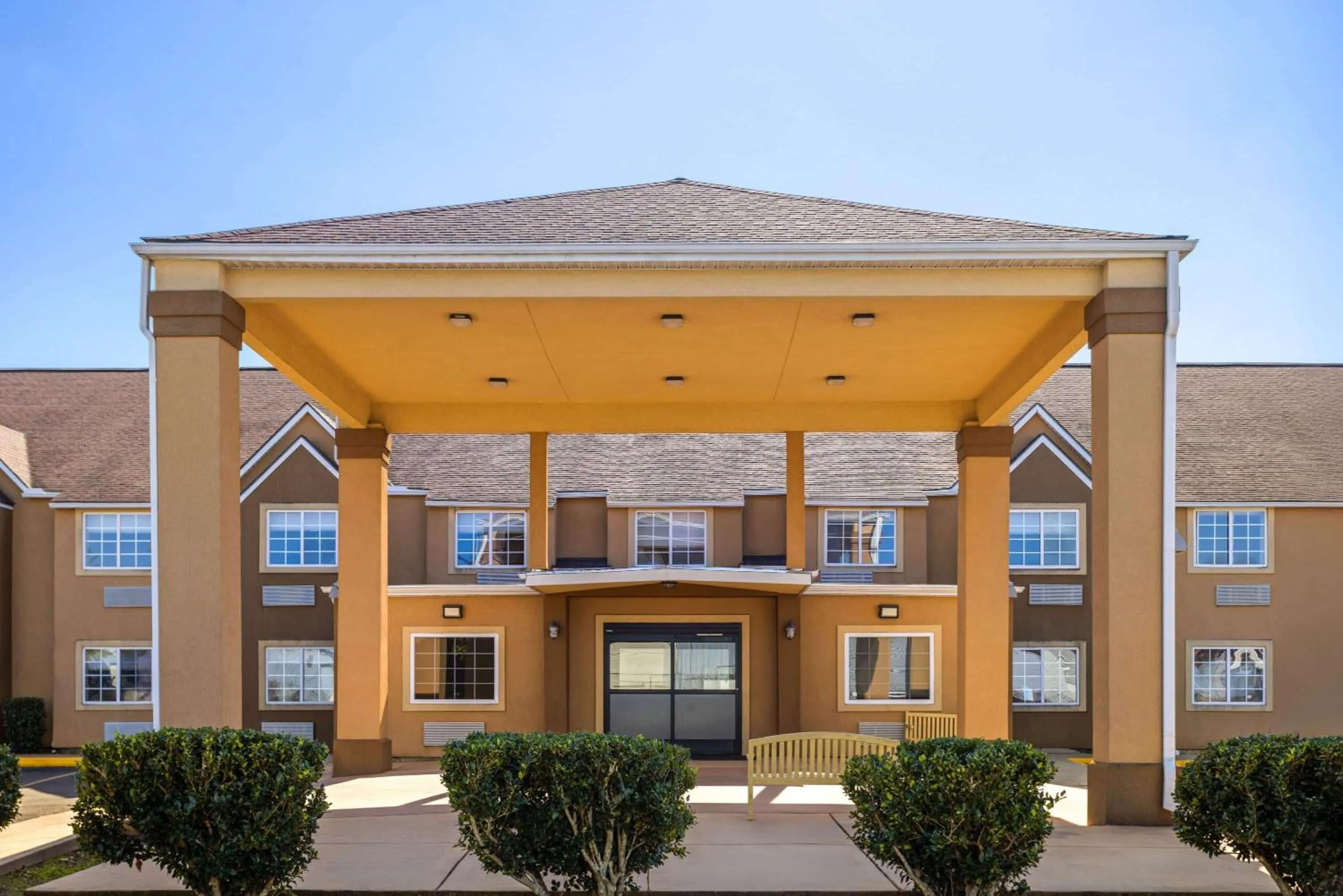 Property building in Days Inn by Wyndham Jackson Downtown