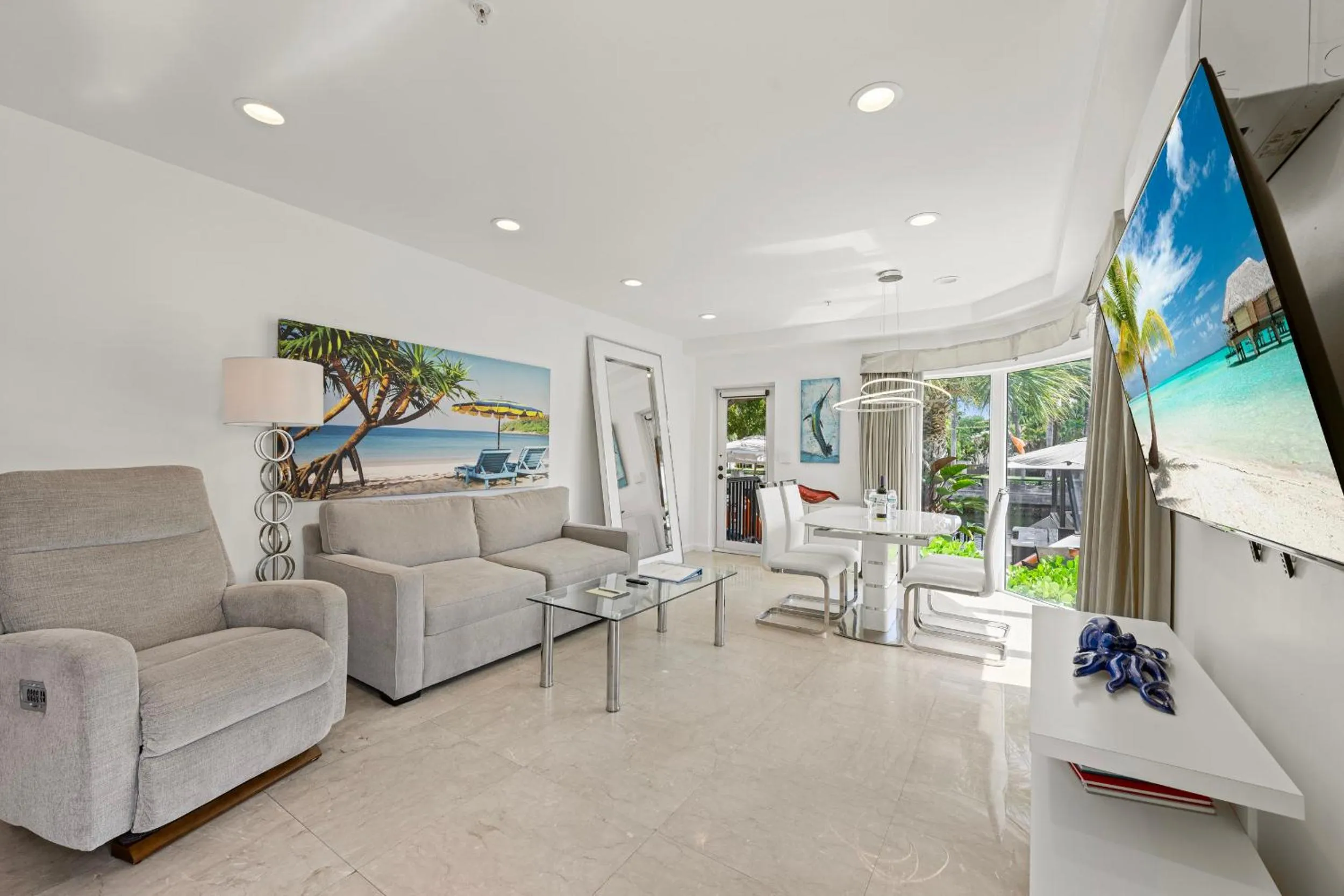 Living room in Isle of Venice Residence and Marina