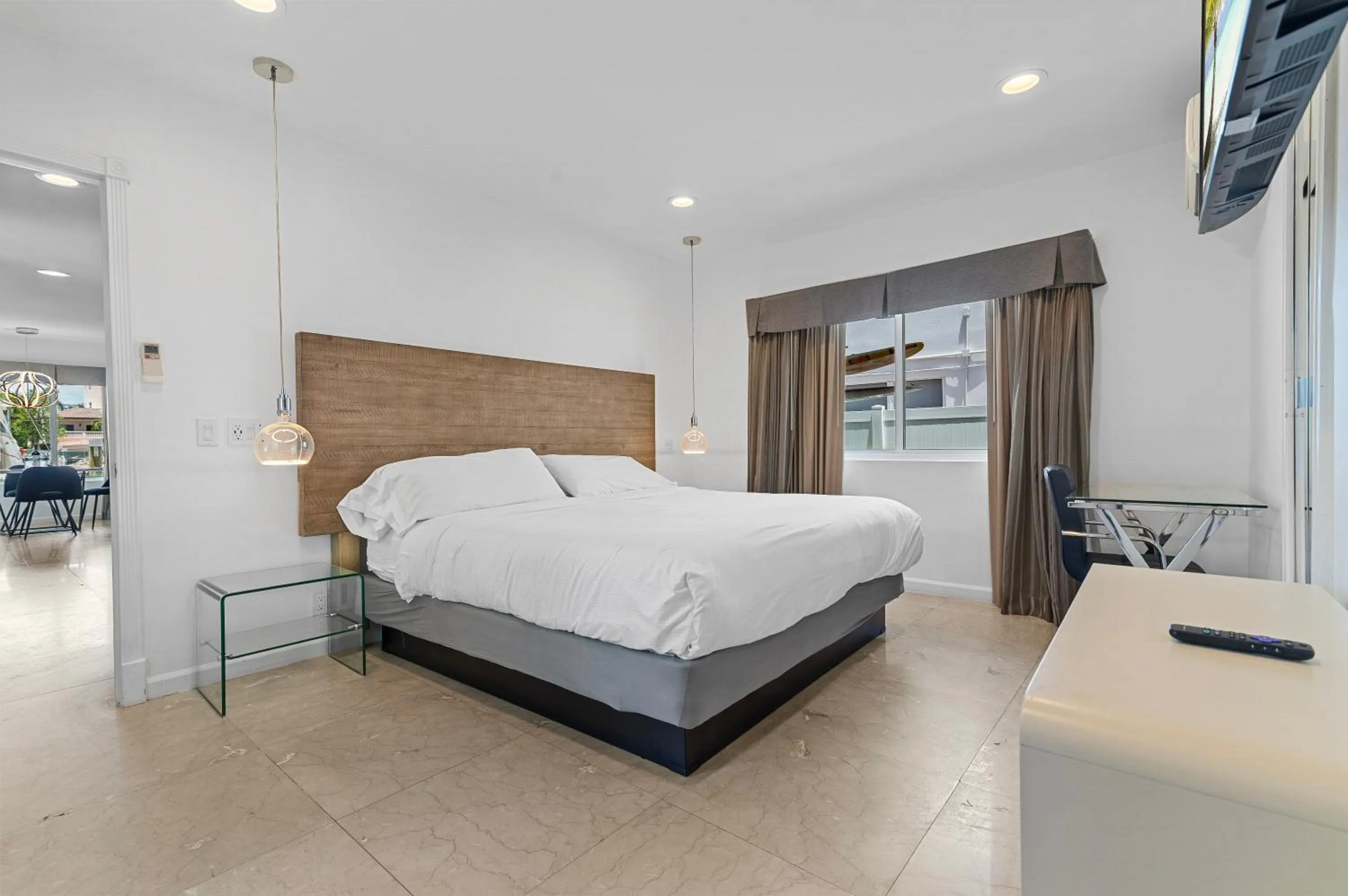 Bedroom, Bed in Isle of Venice Residence and Marina