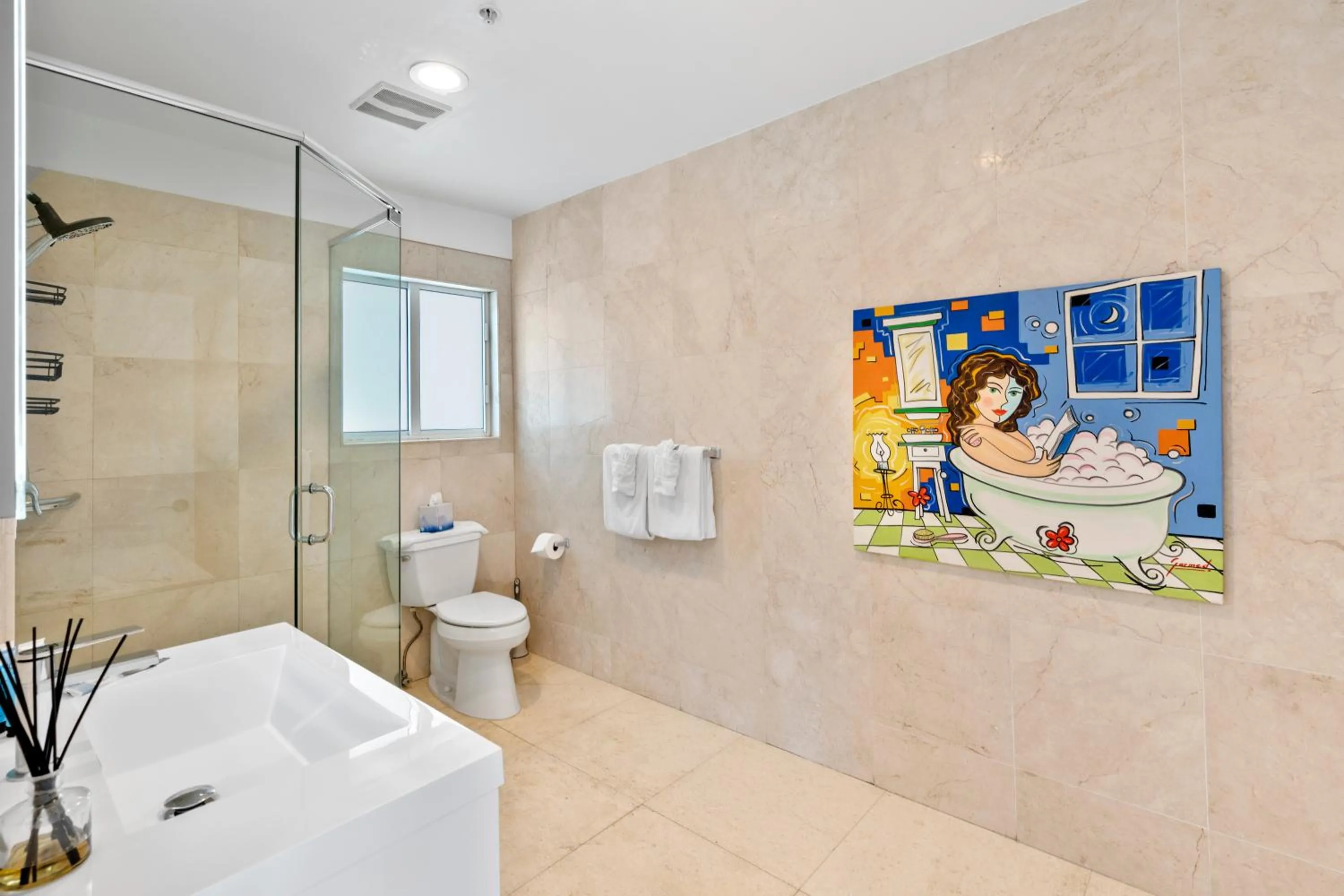 Bathroom in Isle of Venice Residence and Marina