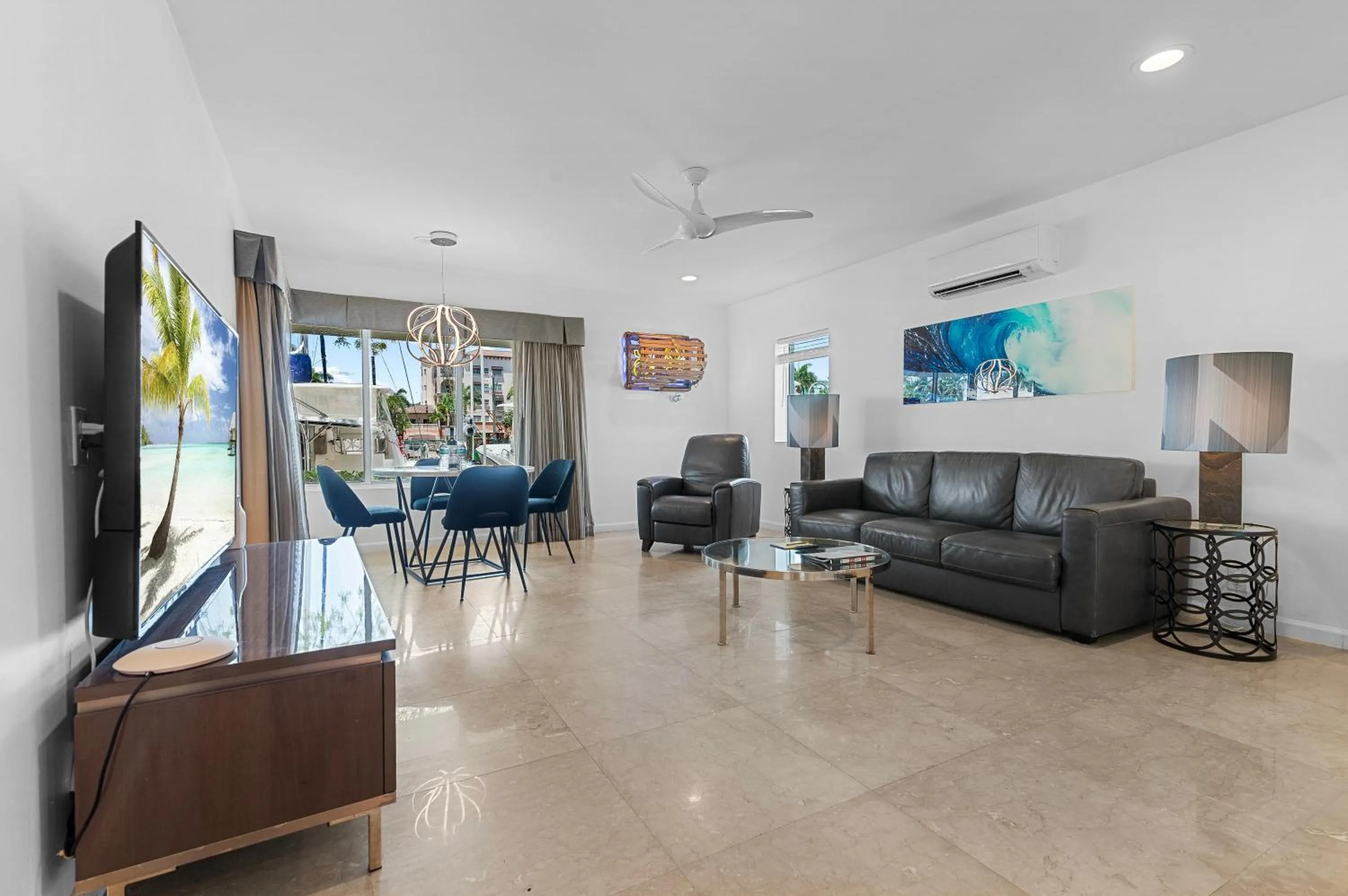 Living room in Isle of Venice Residence and Marina
