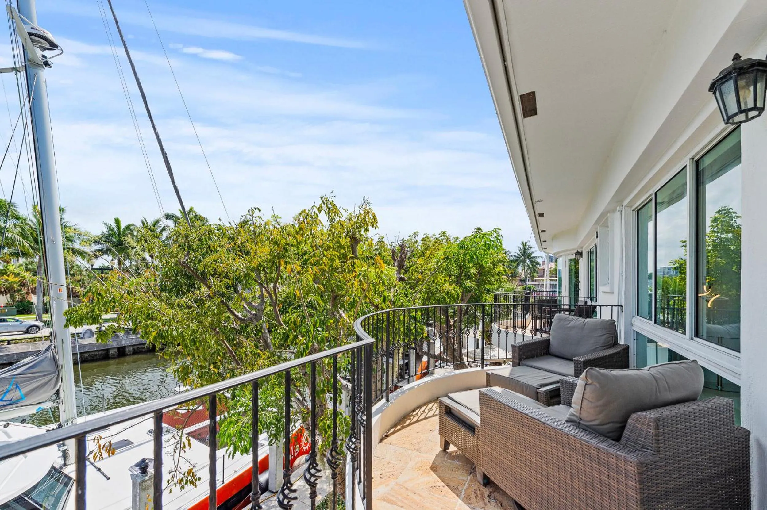 Balcony/Terrace in Isle of Venice Residence and Marina