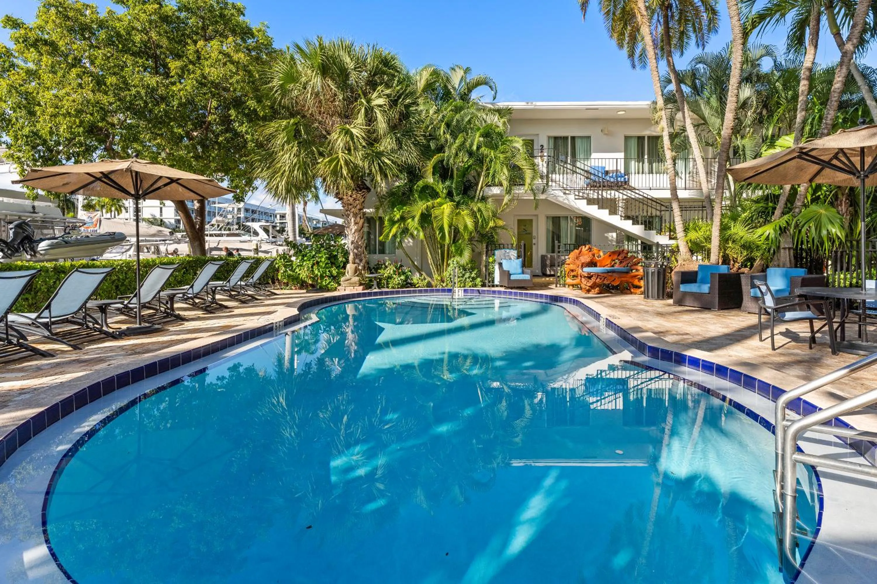 Swimming pool in Isle of Venice Residence and Marina