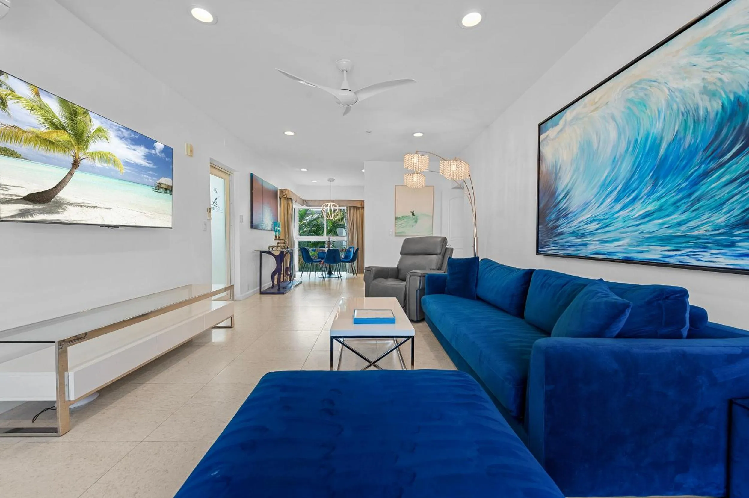 Living room in Isle of Venice Residence and Marina