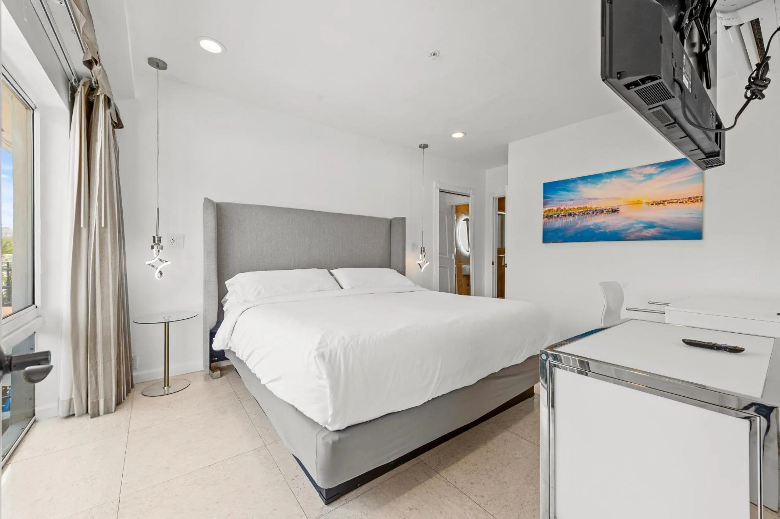 Bedroom, Bed in Isle of Venice Residence and Marina