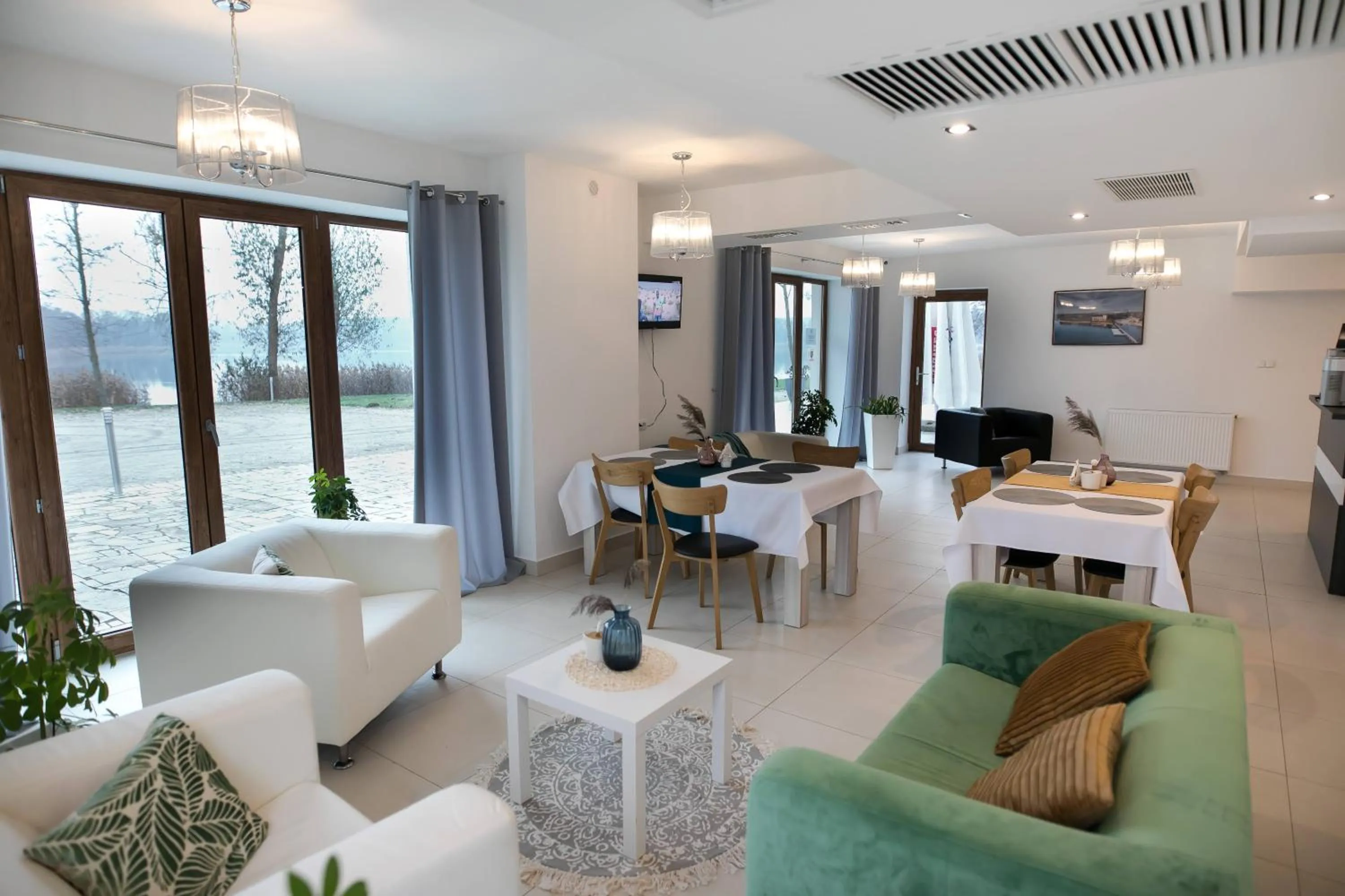 TV and multimedia in Rezydencja Margonin