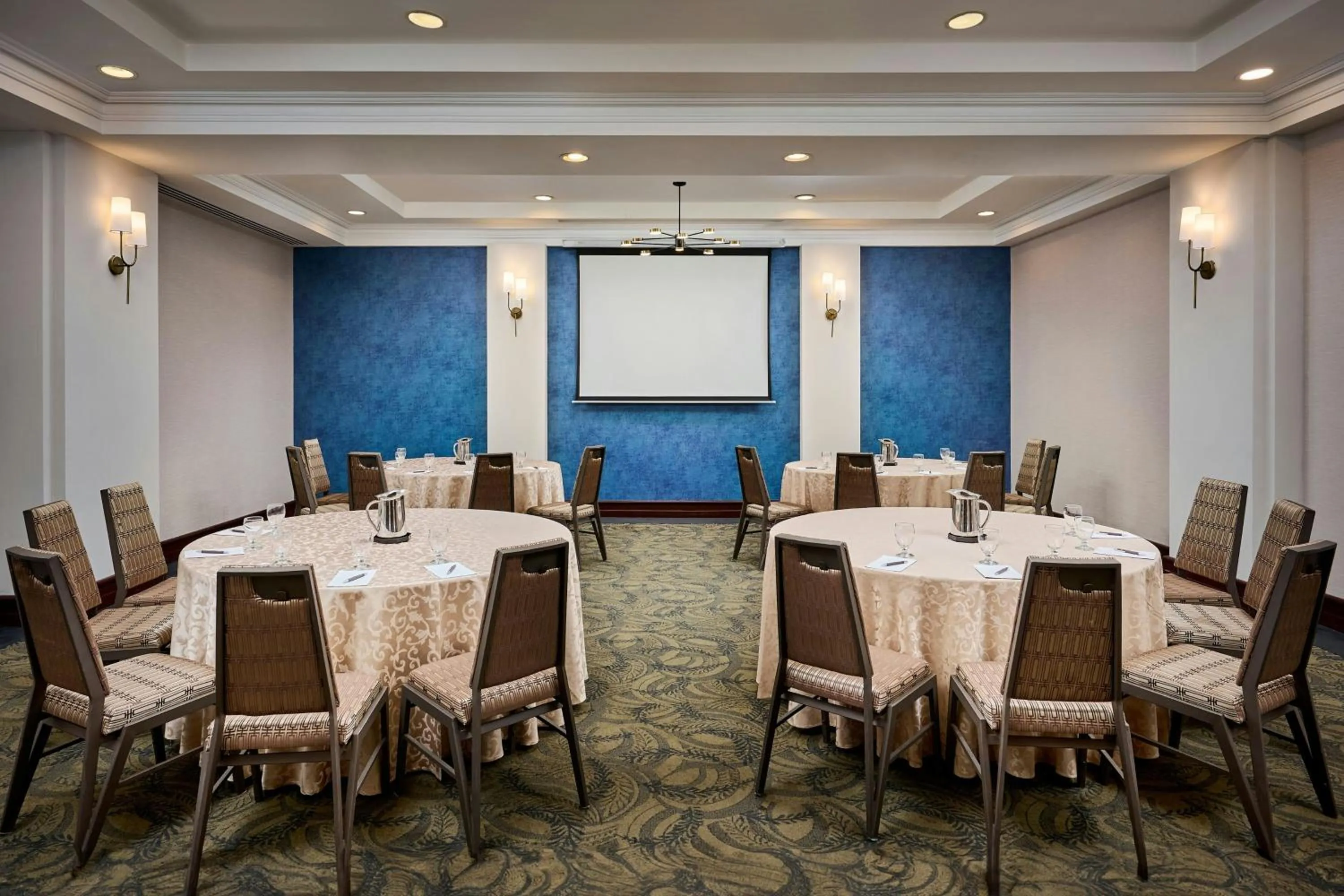 Meeting/conference room in Sheraton Hamilton Hotel