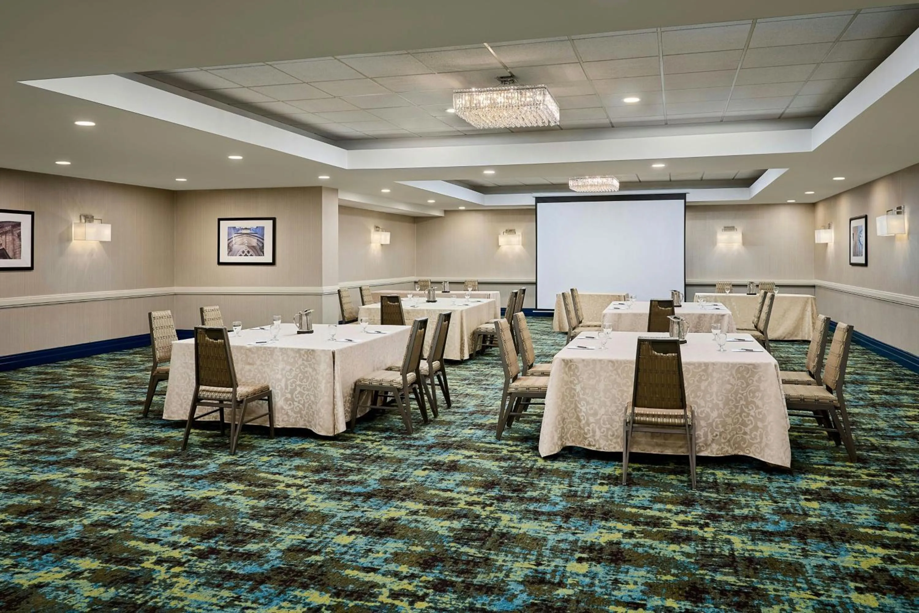 Meeting/conference room in Sheraton Hamilton Hotel