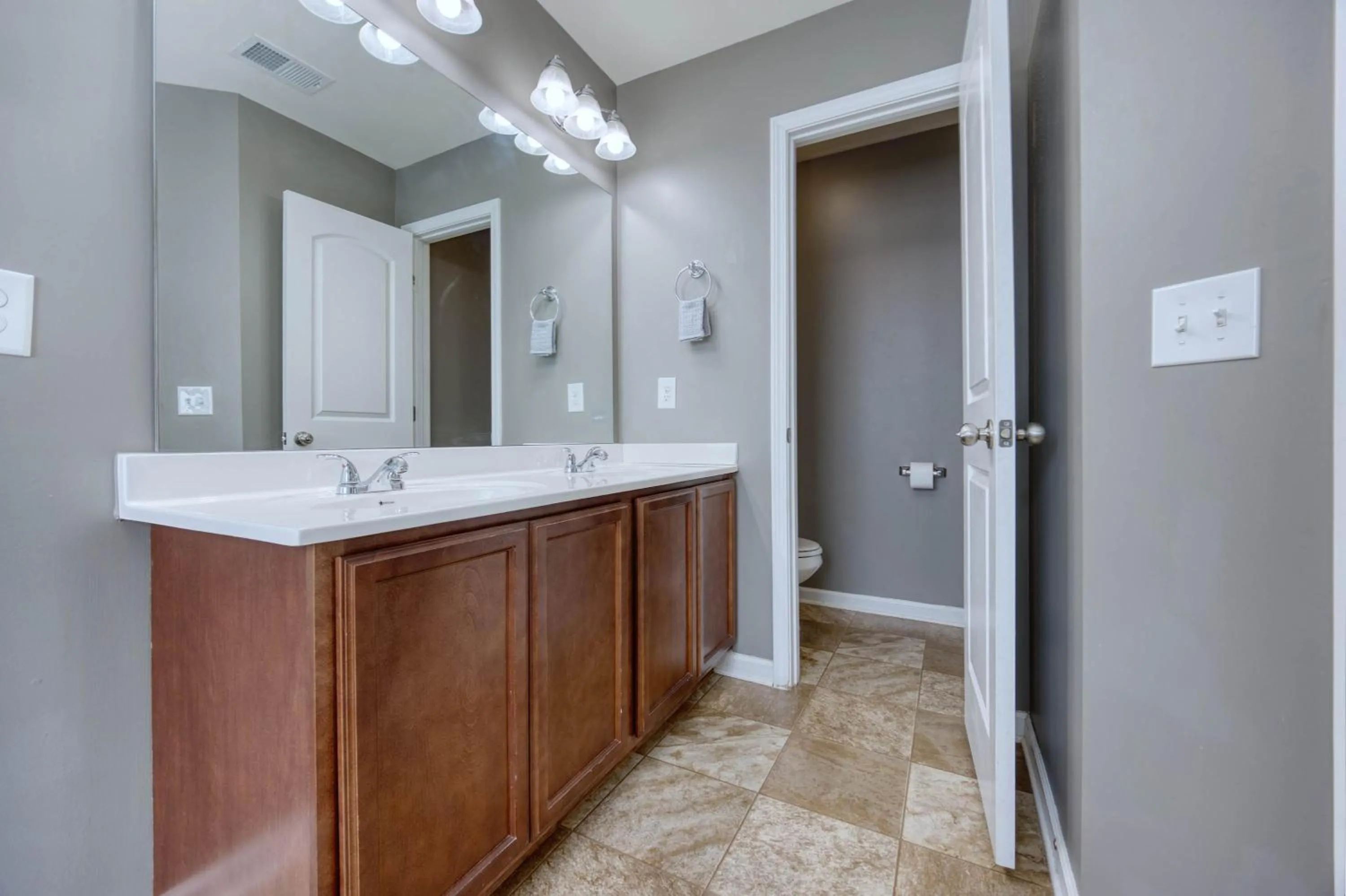 The Benning Game House 2 Near Base & Downtown