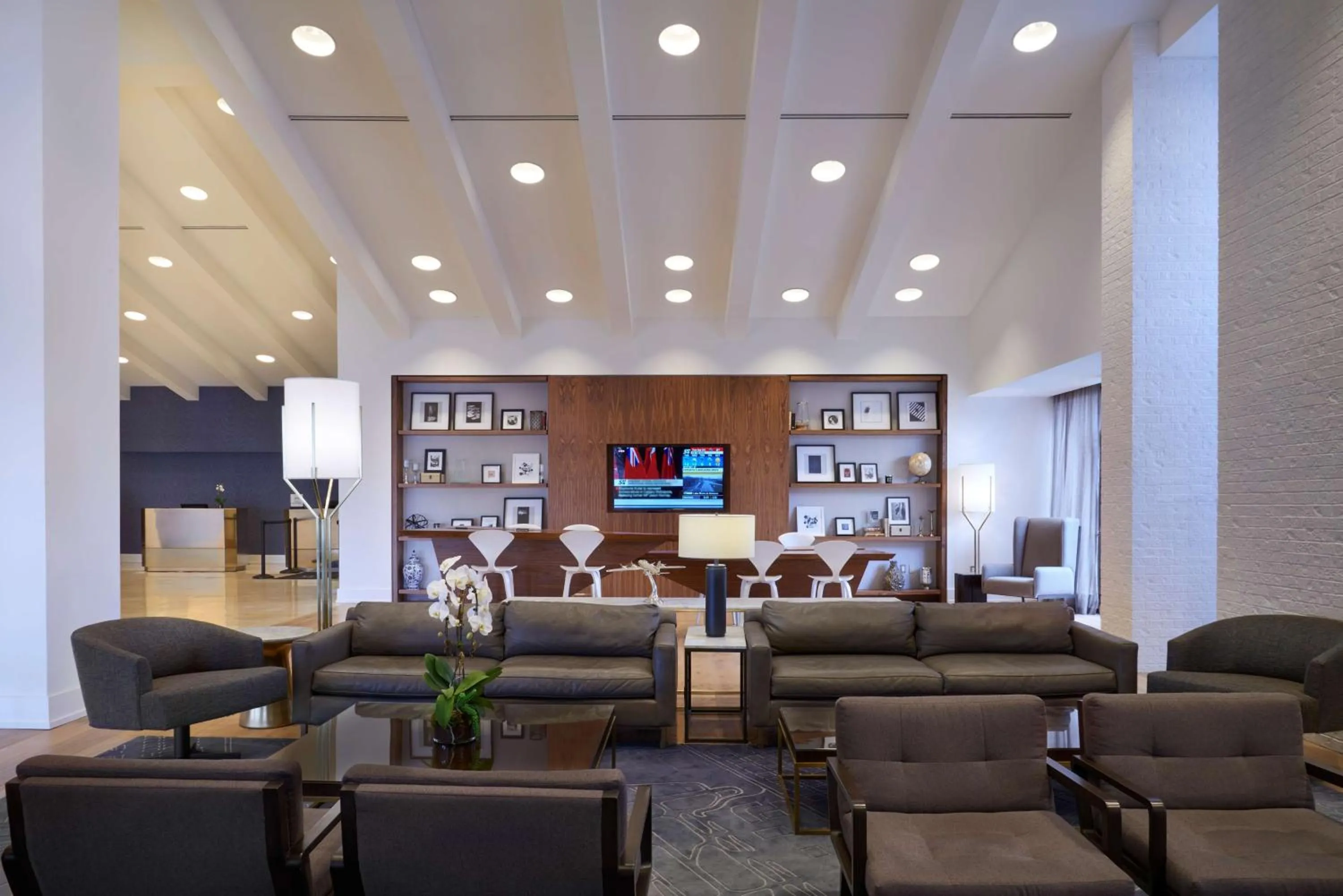 Lobby or reception in Hilton Mississauga/Meadowvale