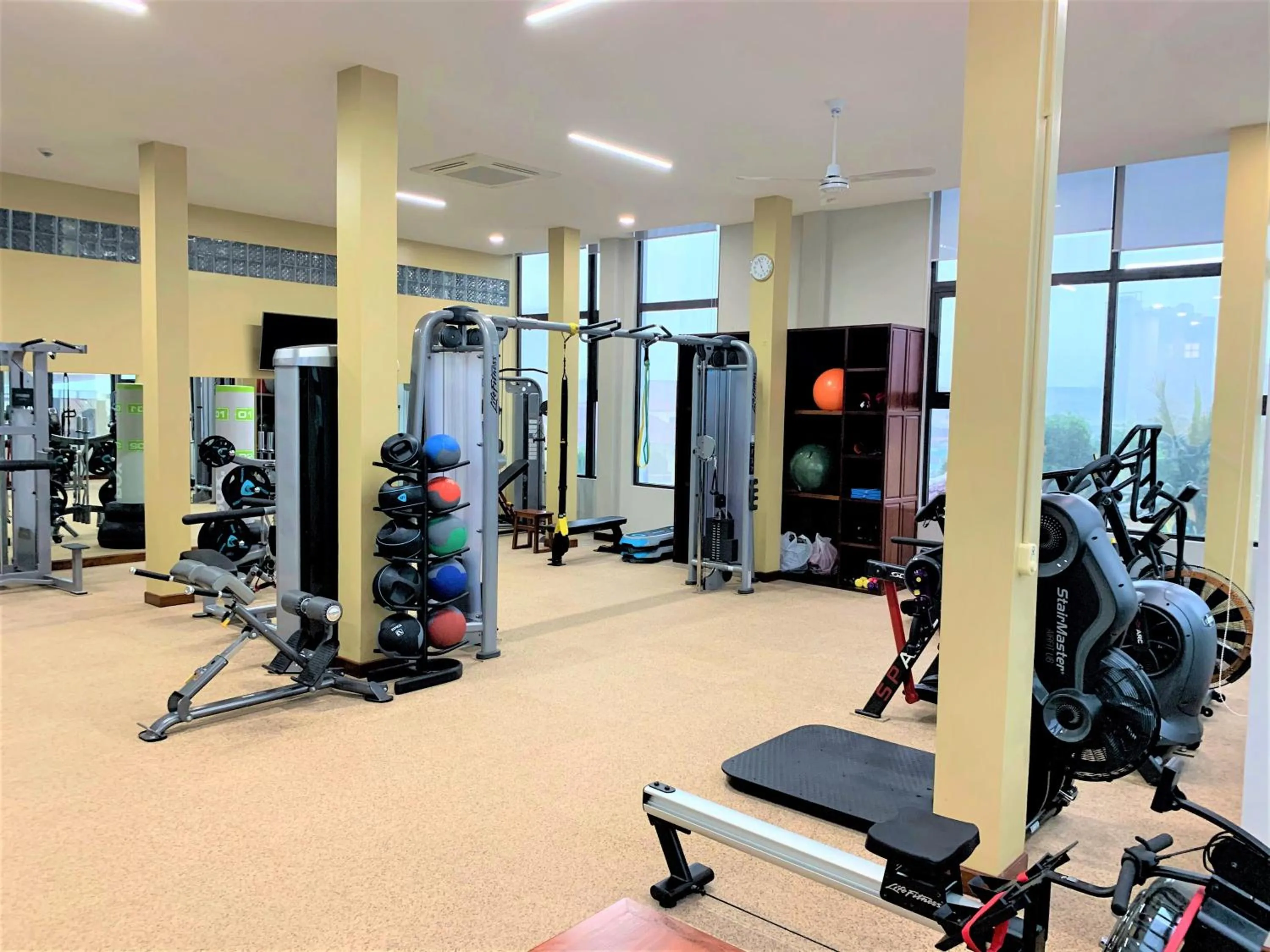 Fitness centre/facilities in Indra Hotel