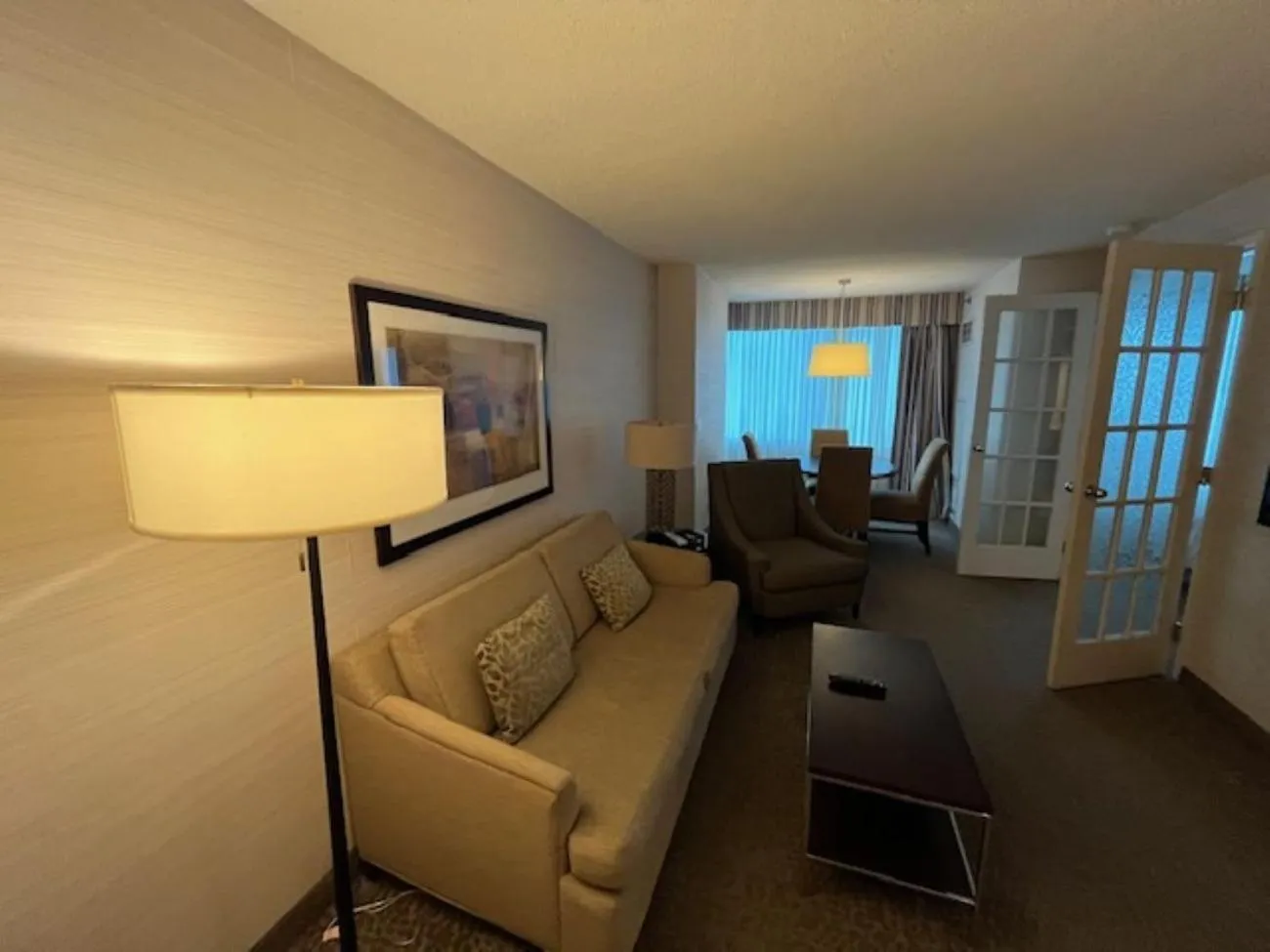 Living room in Cambridge Suites Toronto