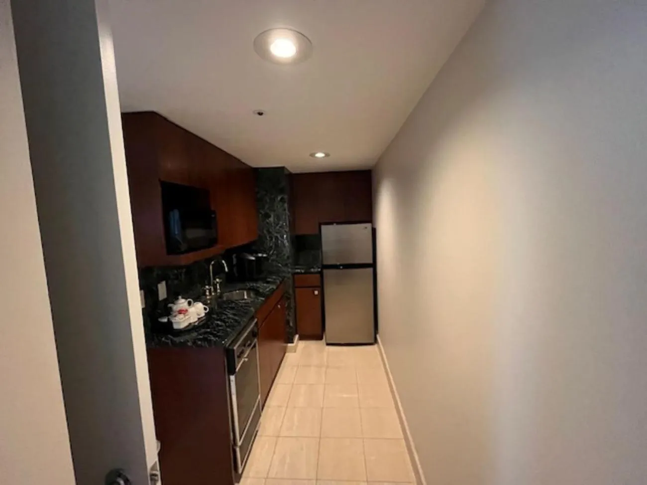 Kitchen or kitchenette in Cambridge Suites Toronto