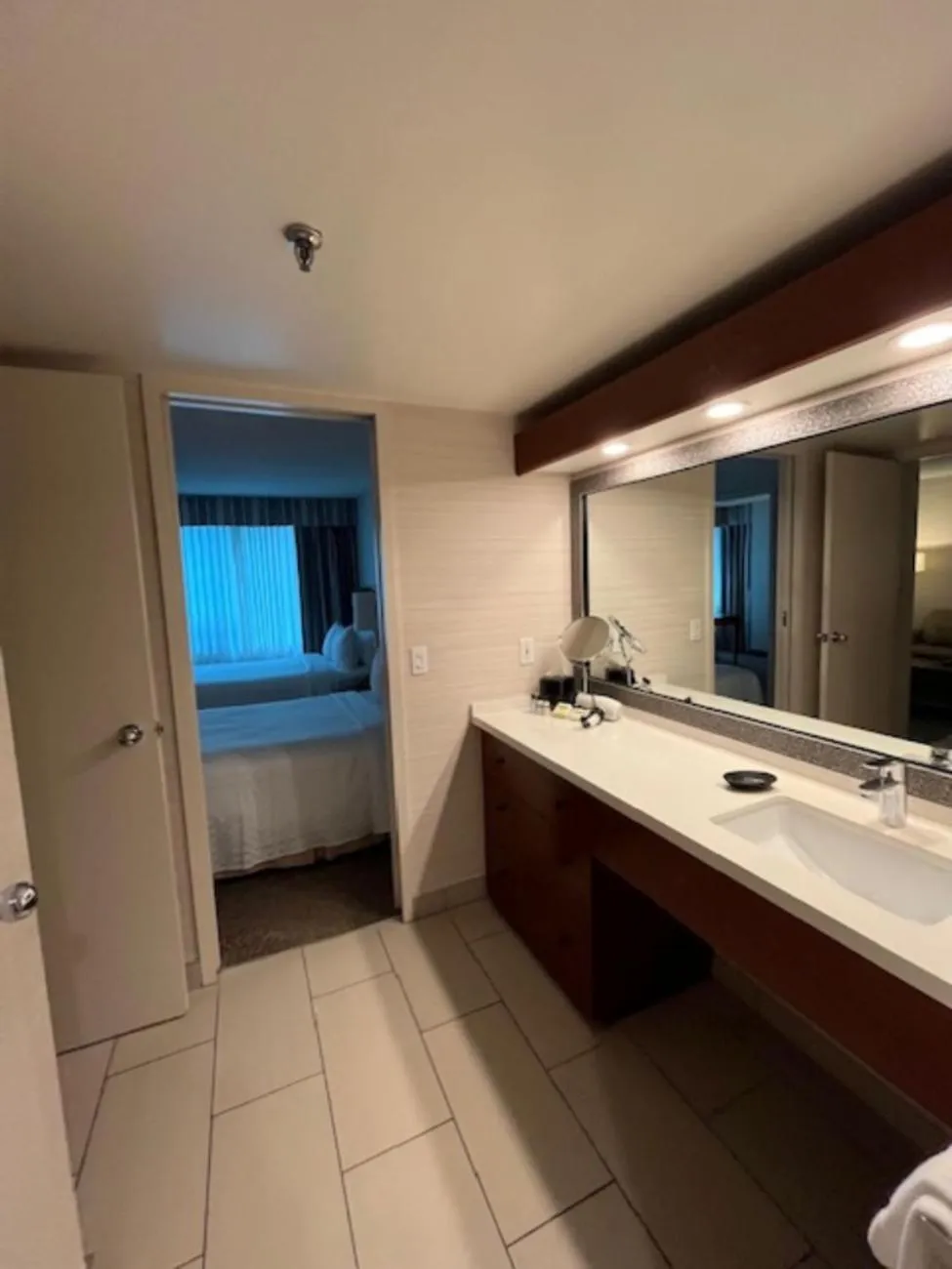 Bathroom in Cambridge Suites Toronto