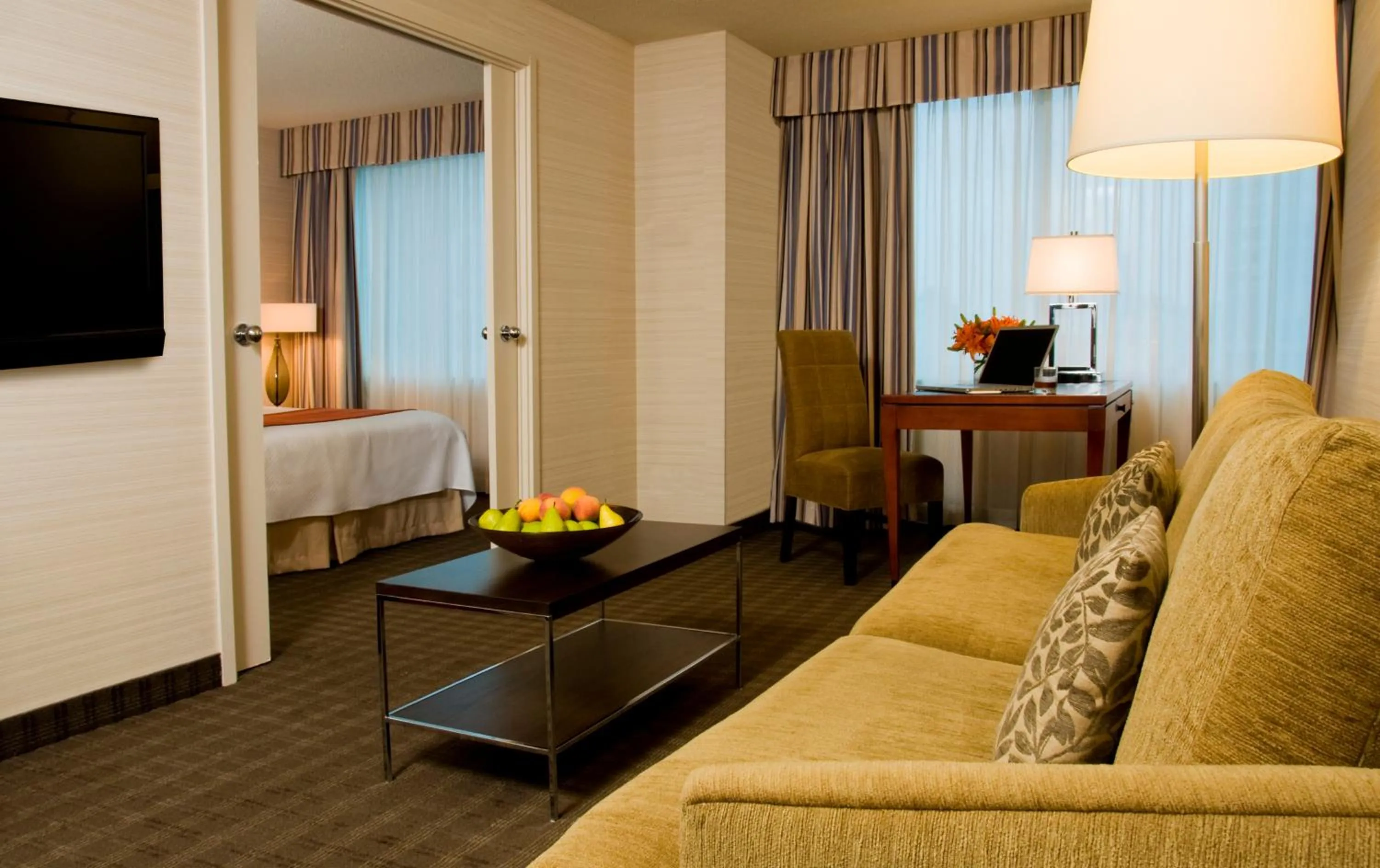 Living room in Cambridge Suites Toronto