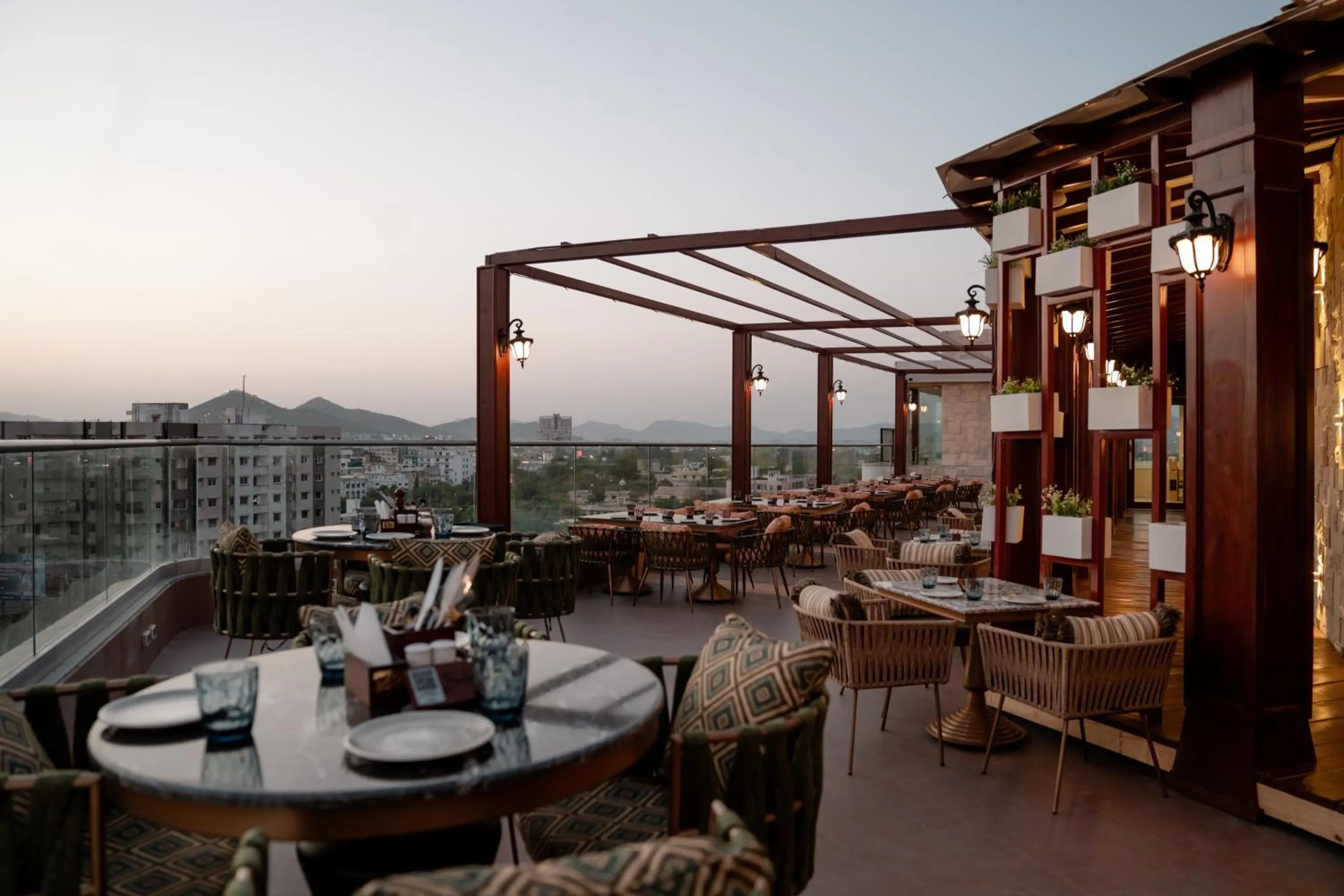 Restaurant/places to eat in Regenta Central Udaipur, Court Circle