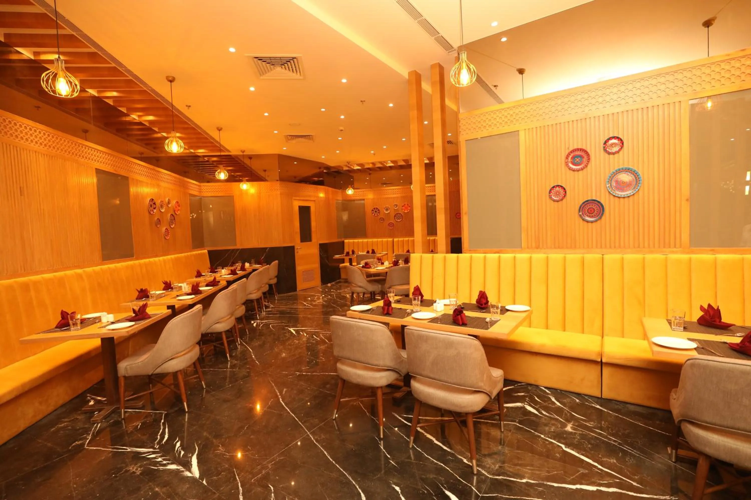 Restaurant/places to eat in Regenta Central Udaipur, Court Circle