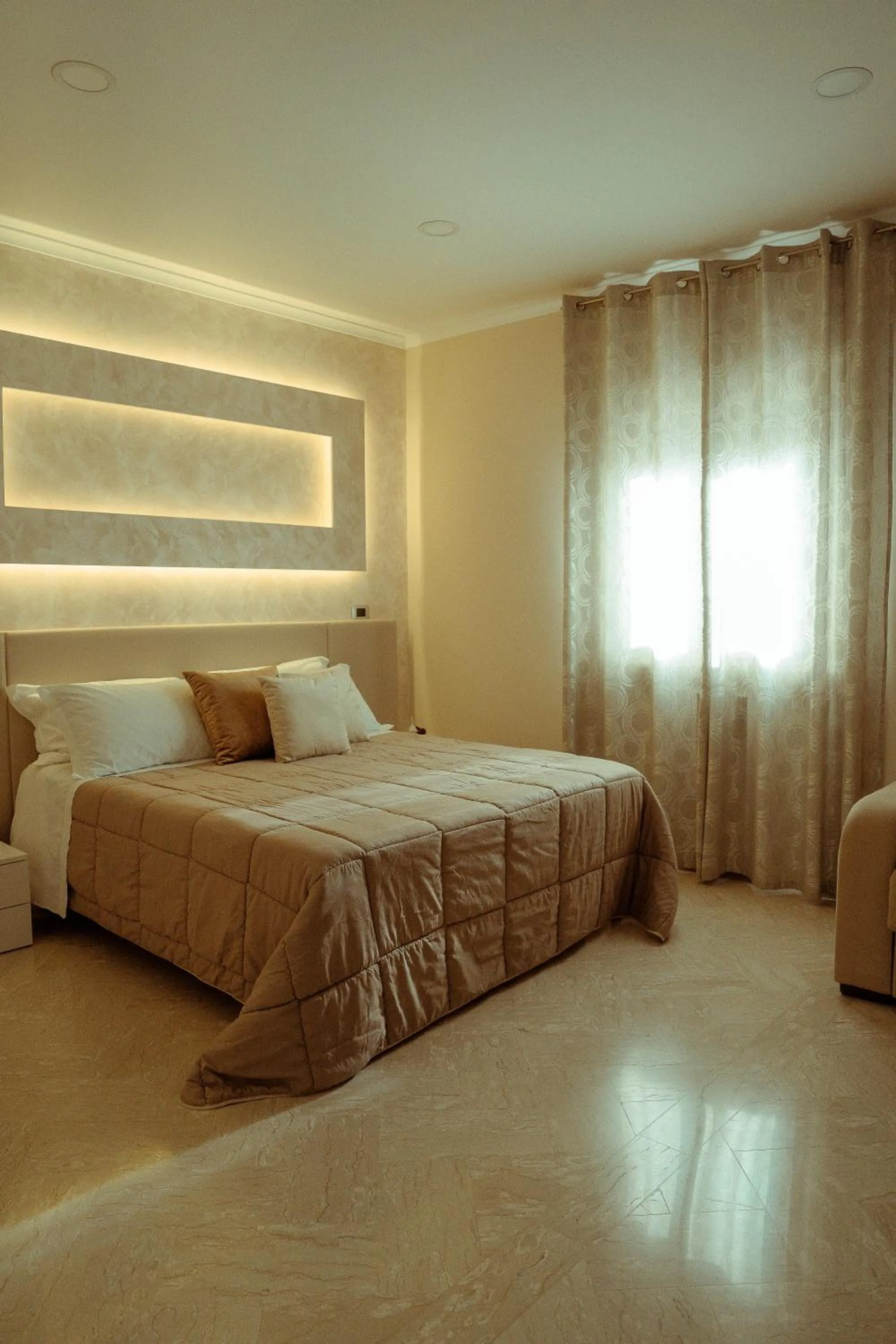 Bed in Villa Enza B&B