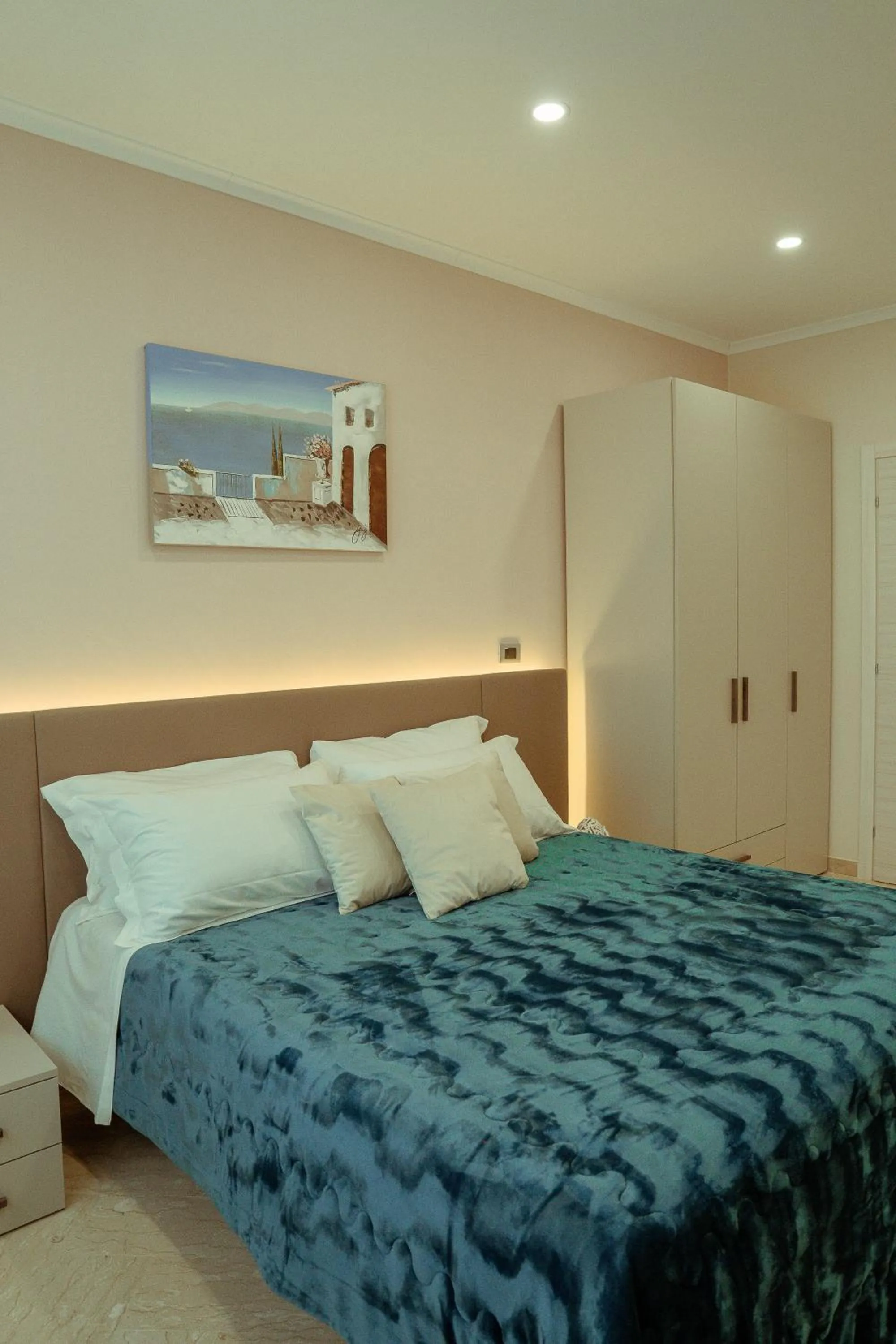 Bed in Villa Enza B&B