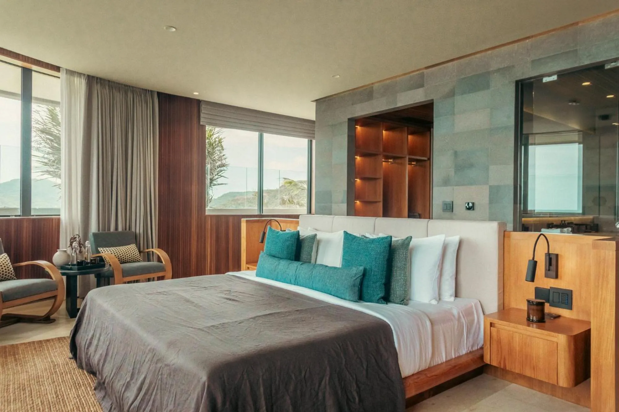 Bedroom, Bed in Tampah Hills