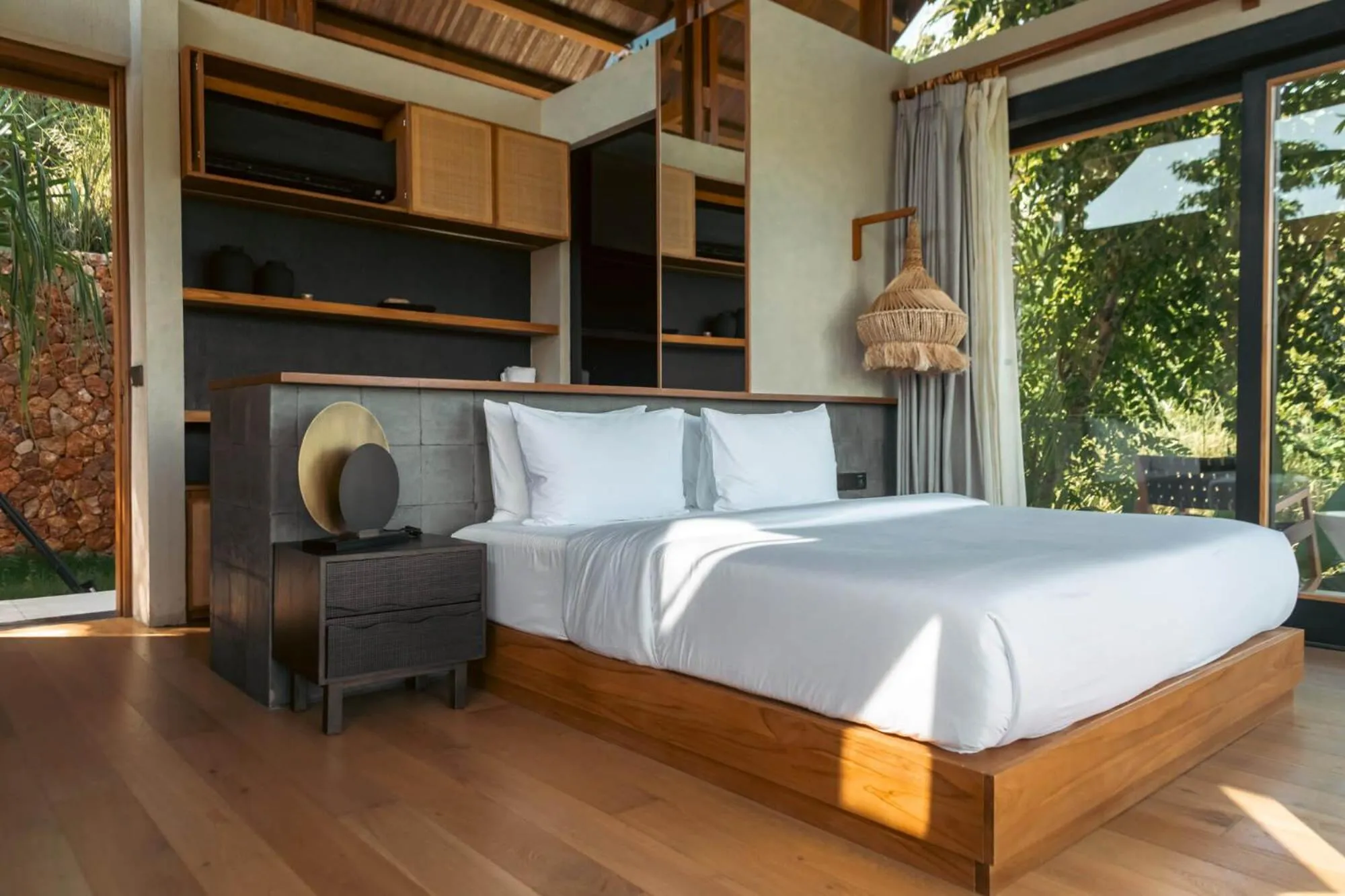 Bedroom, Bed in Tampah Hills