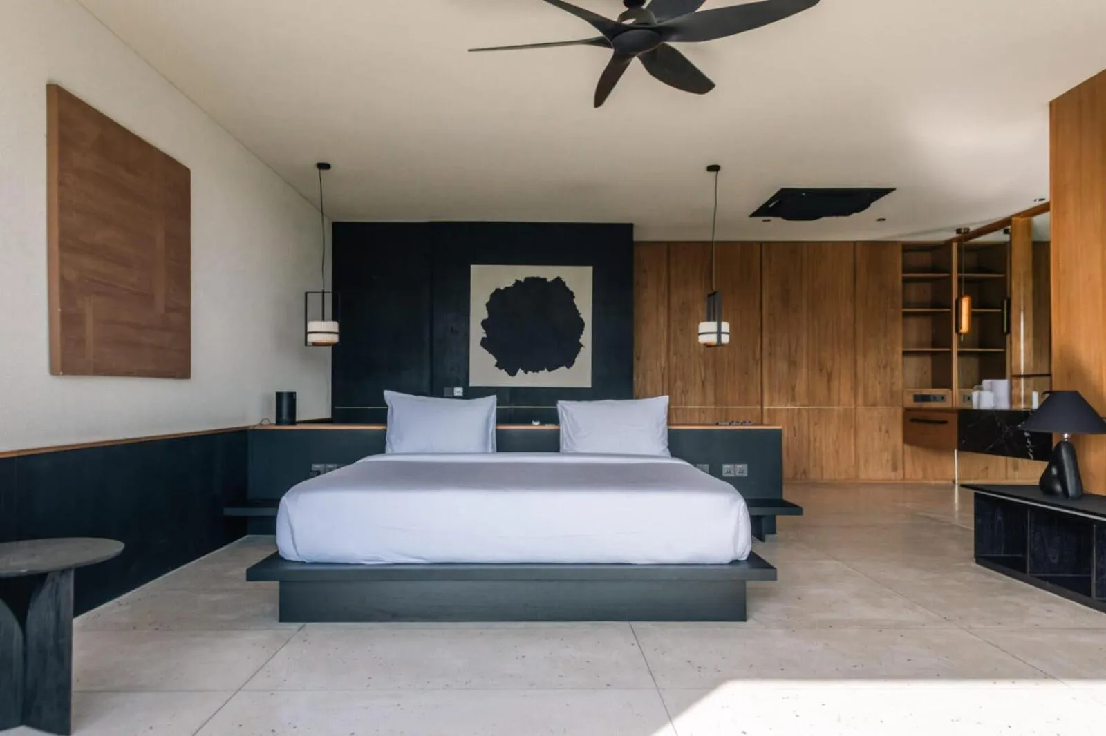 Bedroom, Bed in Tampah Hills