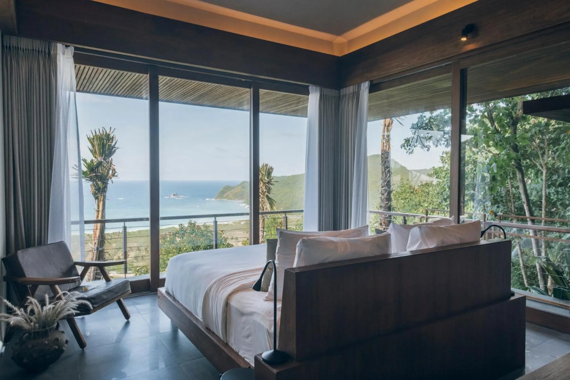 Bedroom, Bed in Tampah Hills