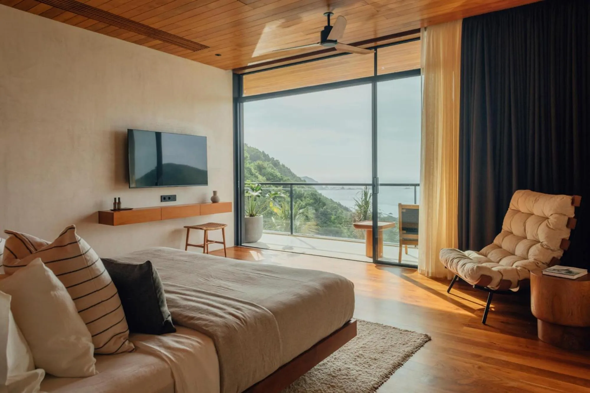 Bedroom in Tampah Hills