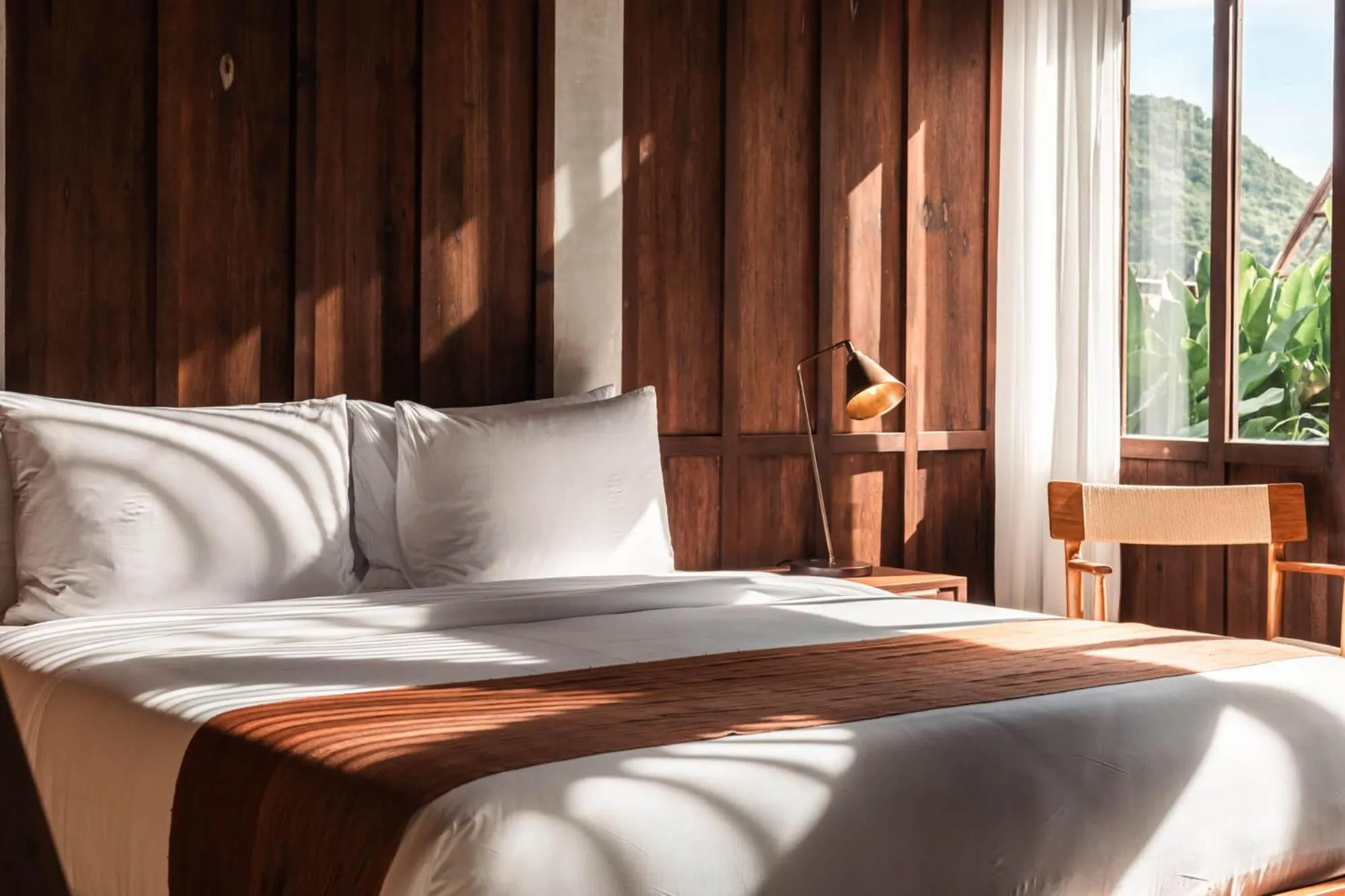 Bedroom, Bed in Tampah Hills