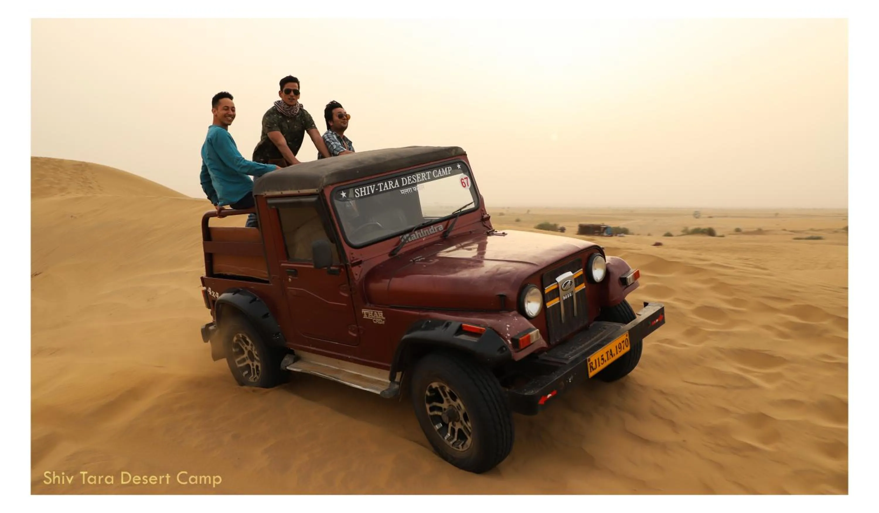 People in Shiv Tara Desert Camp