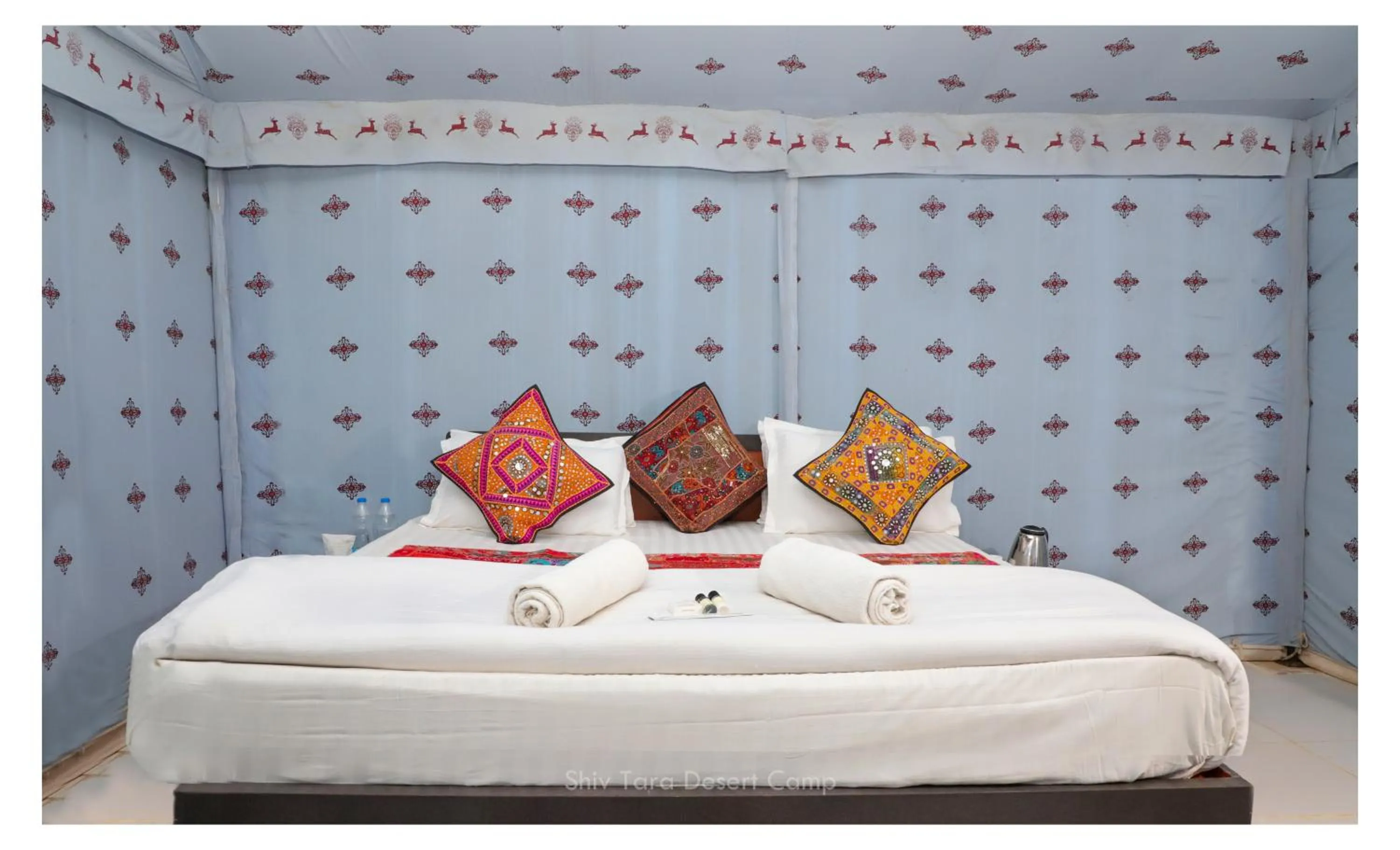 Photo of the whole room, Bed in Shiv Tara Desert Camp