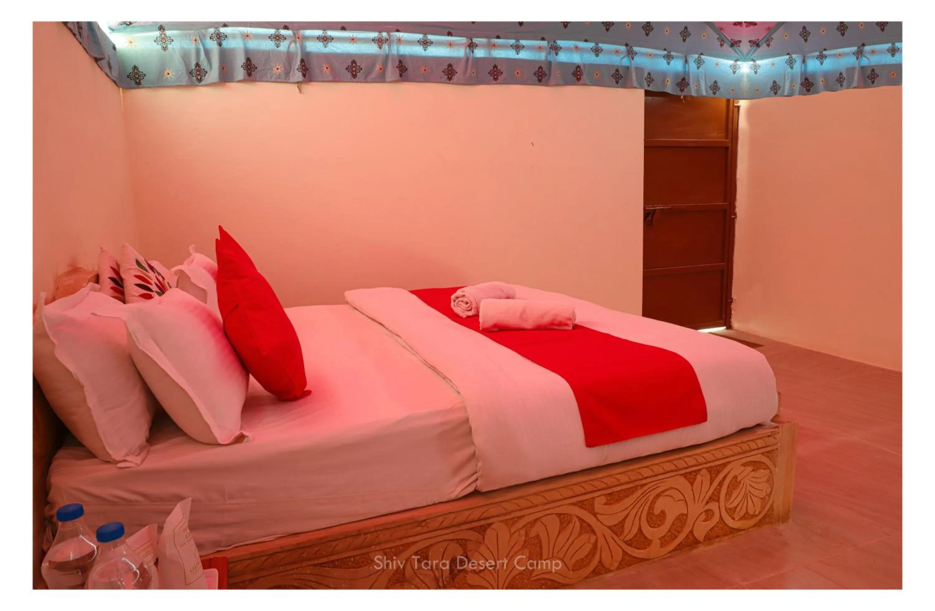 Bedroom, Bed in Shiv Tara Desert Camp