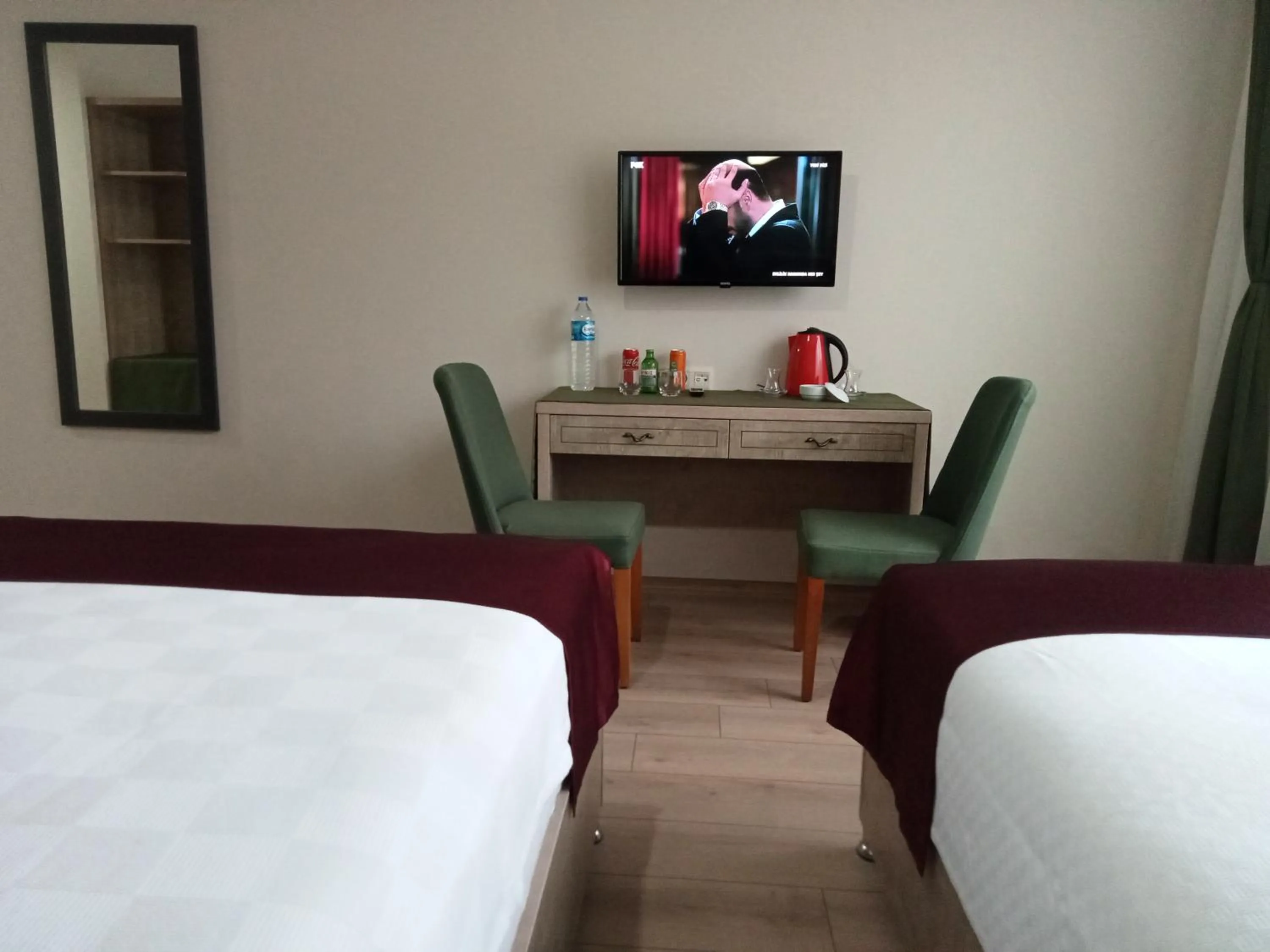 Photo of the whole room, Bed in KURT OTEL