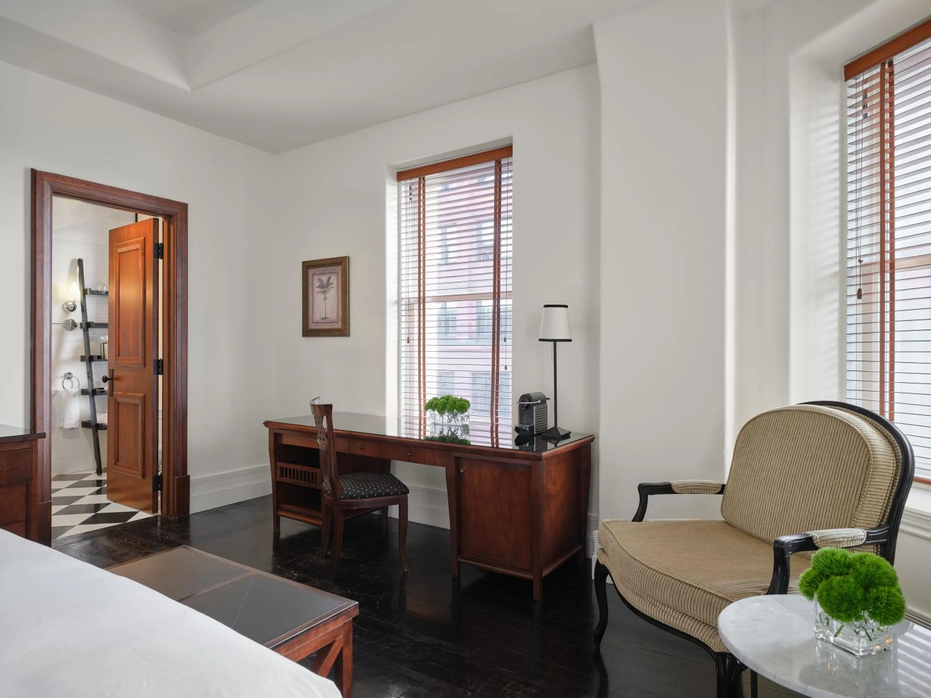 Photo of the whole room, Bed in Hotel Place D'Armes