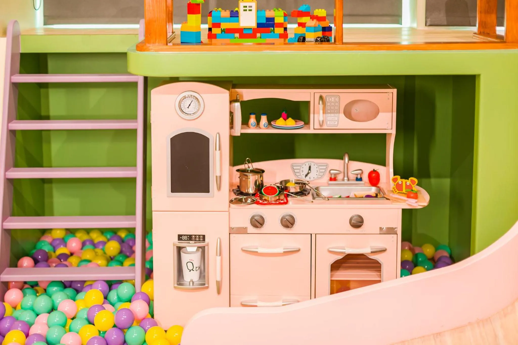 Children play ground in 閣樂親子旅宿Kids Fun Hotel