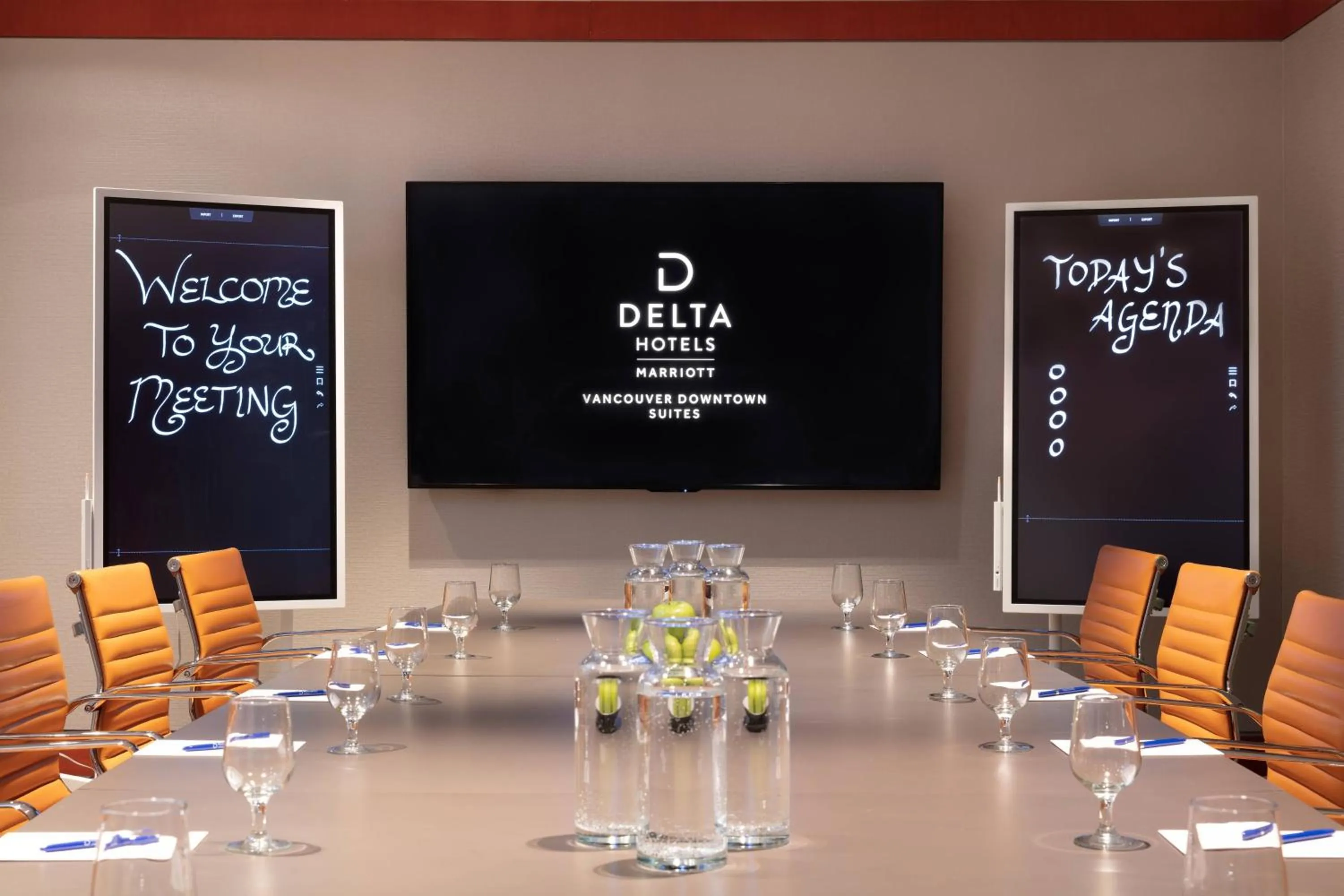 Meeting/conference room in Delta Hotels by Marriott Vancouver Downtown Suites