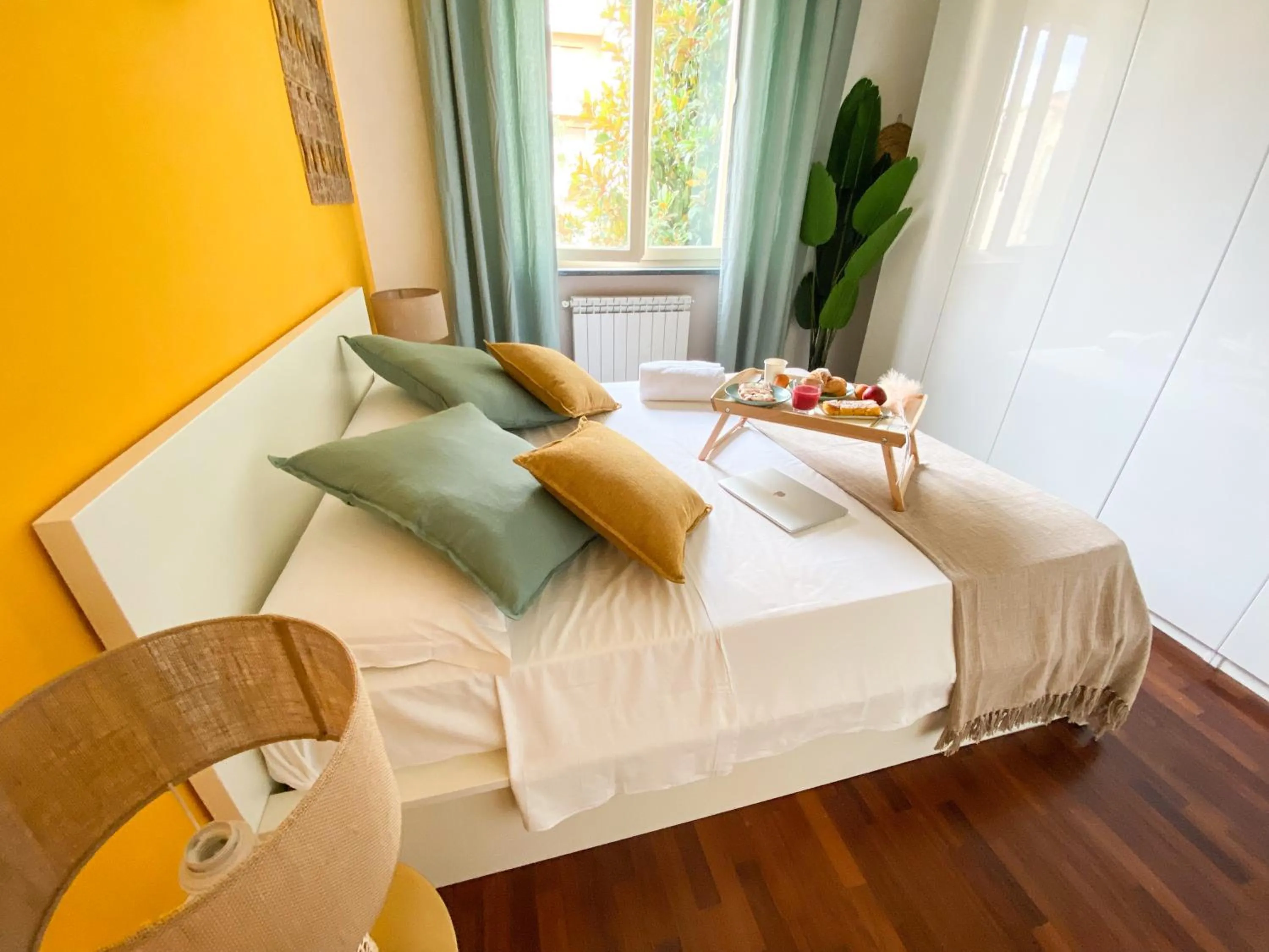 Bed in GIALLOMANGO Apt in Lucca