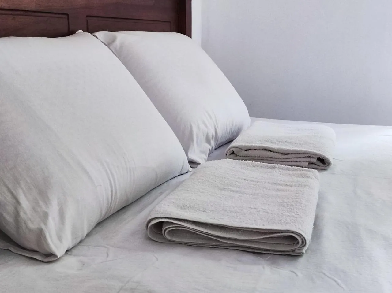 Bed in Schatzi's Hideaway