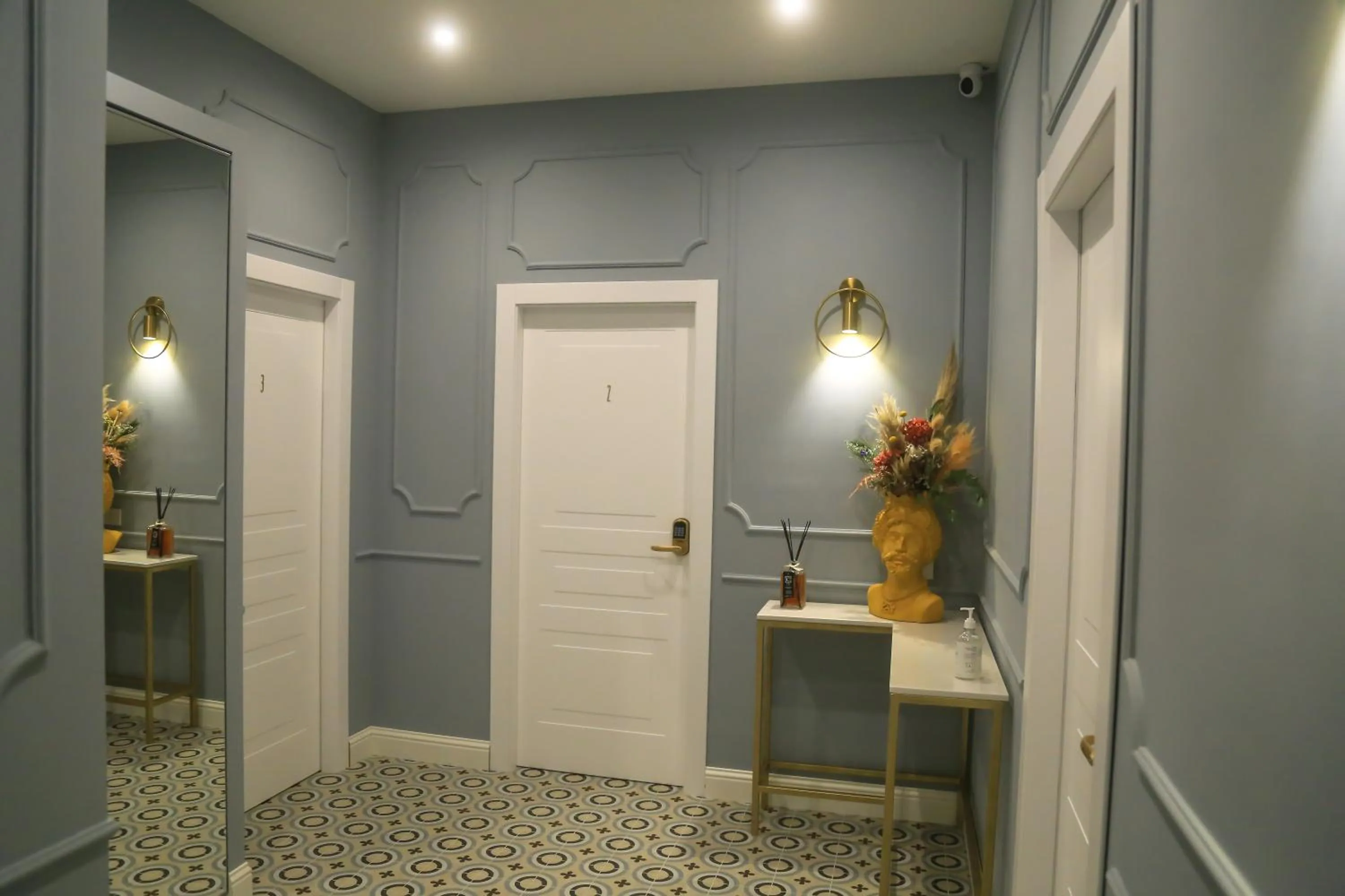 Communal lounge/ TV room in Krysos Luxury Rooms