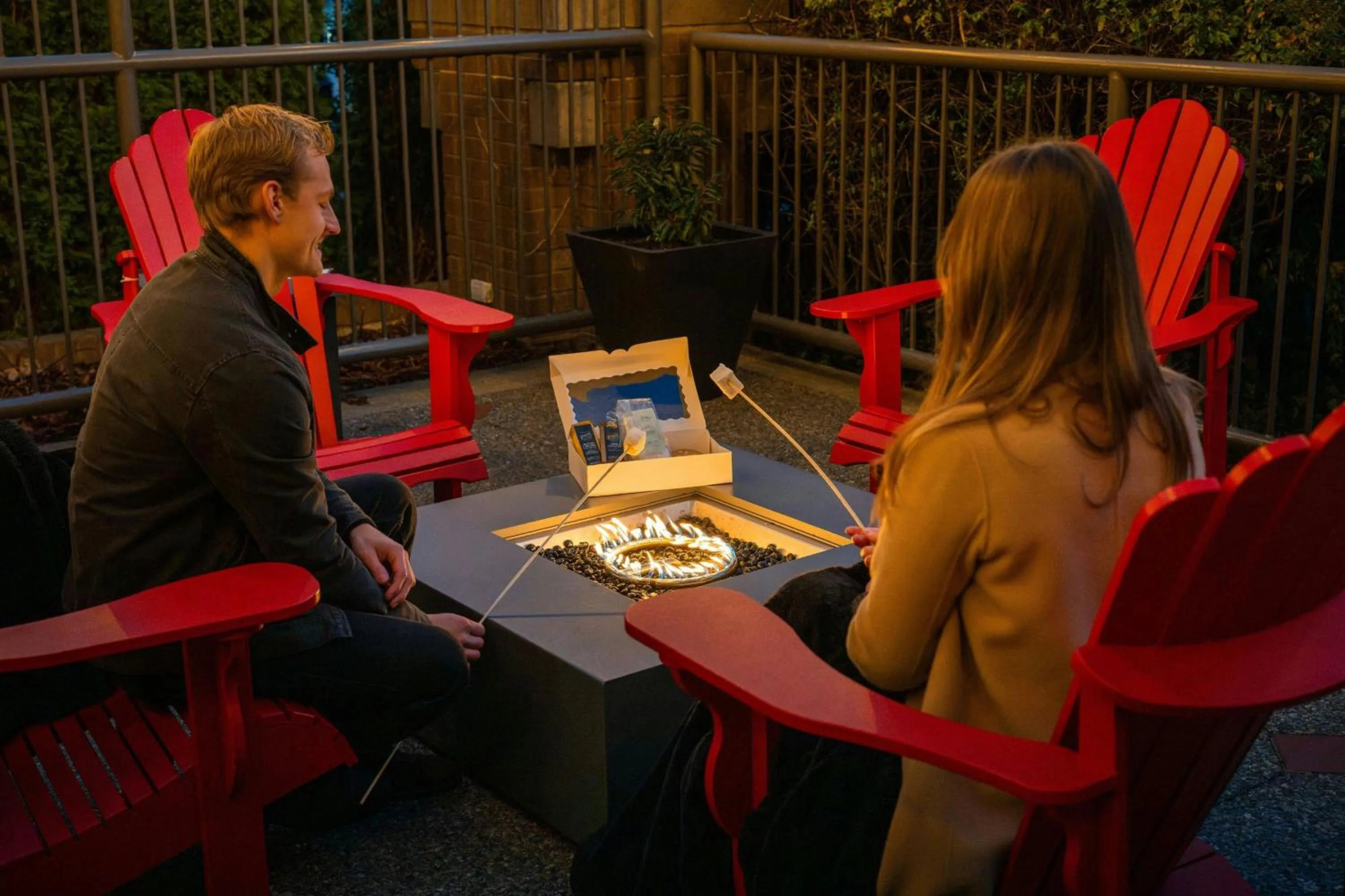 Swimming pool in Delta Hotels by Marriott Victoria Ocean Pointe Resort