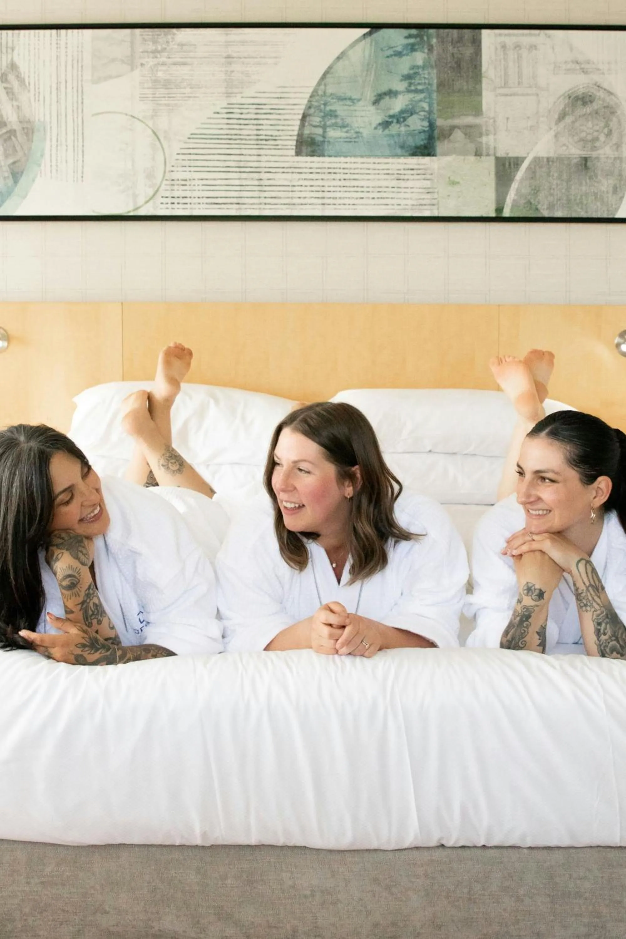 Photo of the whole room, Bed in Delta Hotels by Marriott Victoria Ocean Pointe Resort