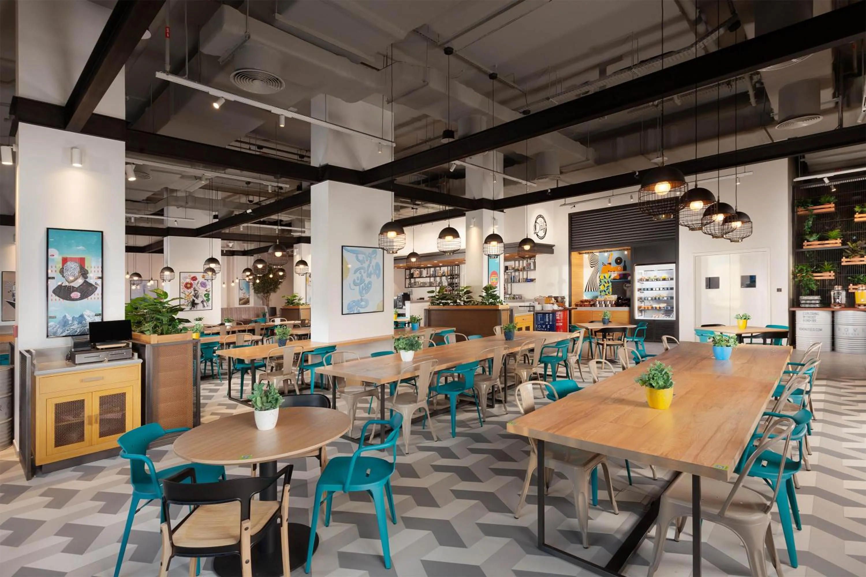 Restaurant/places to eat in Rove City Walk