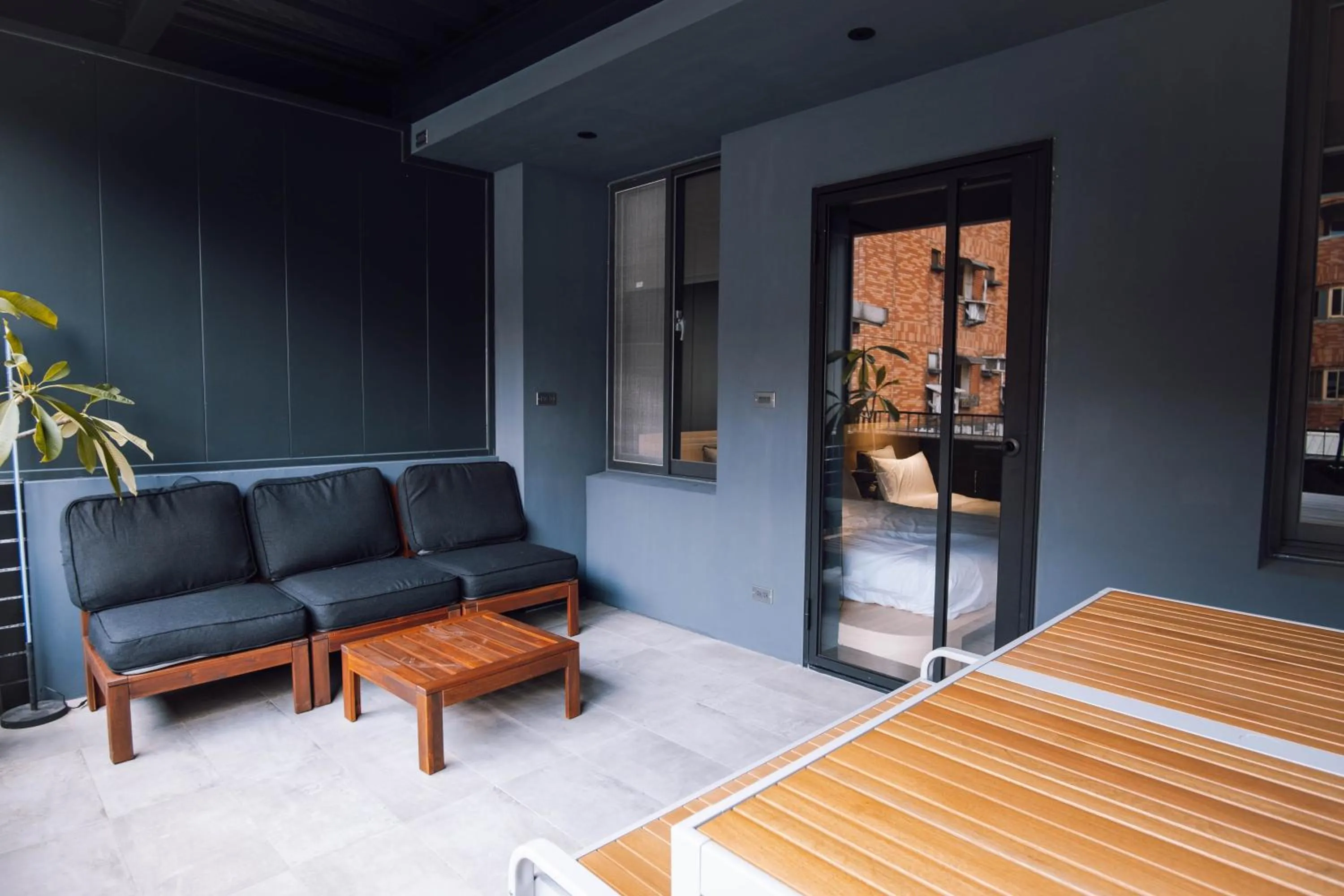 Patio in Drizzle Inn