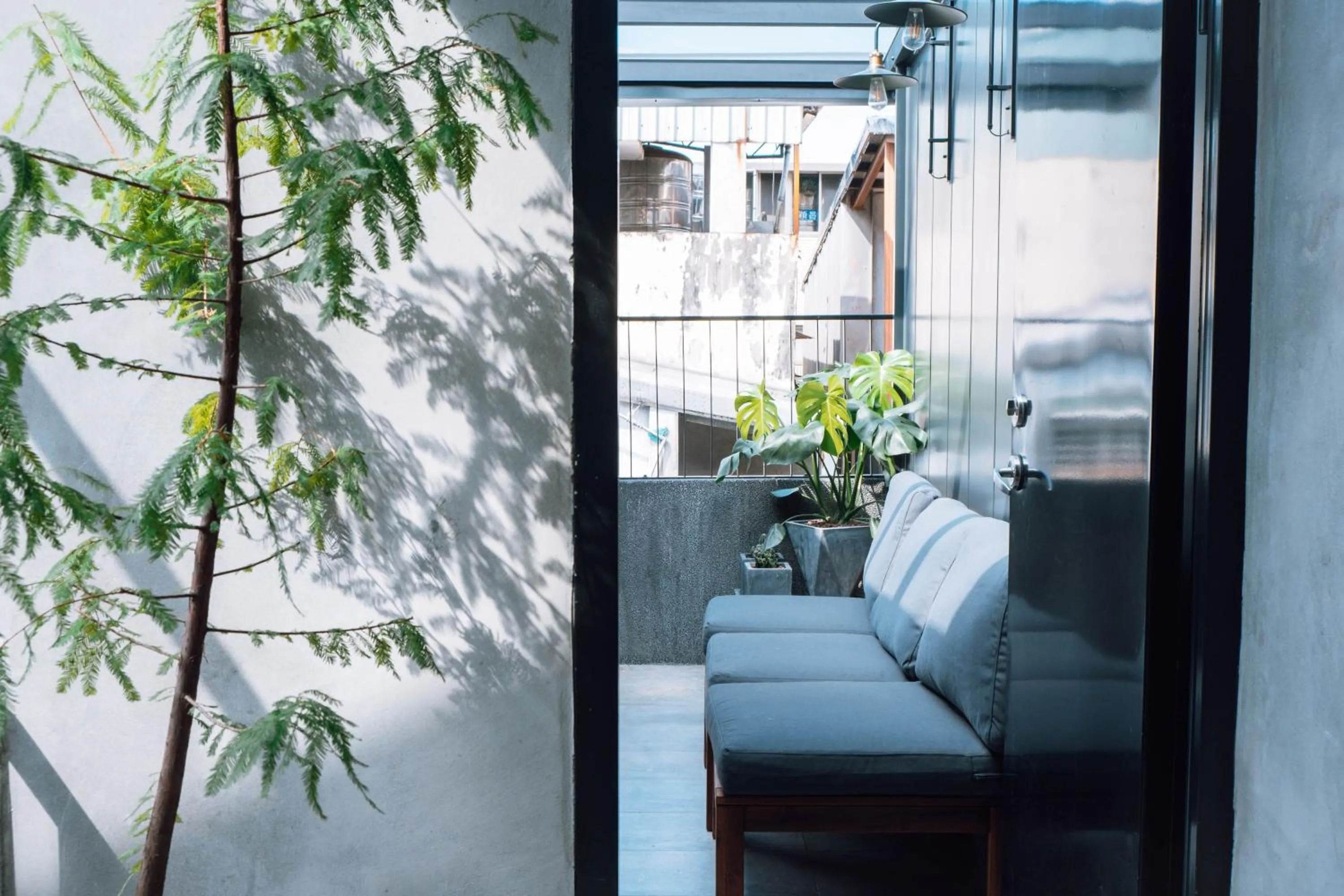 Balcony/Terrace in Drizzle Inn