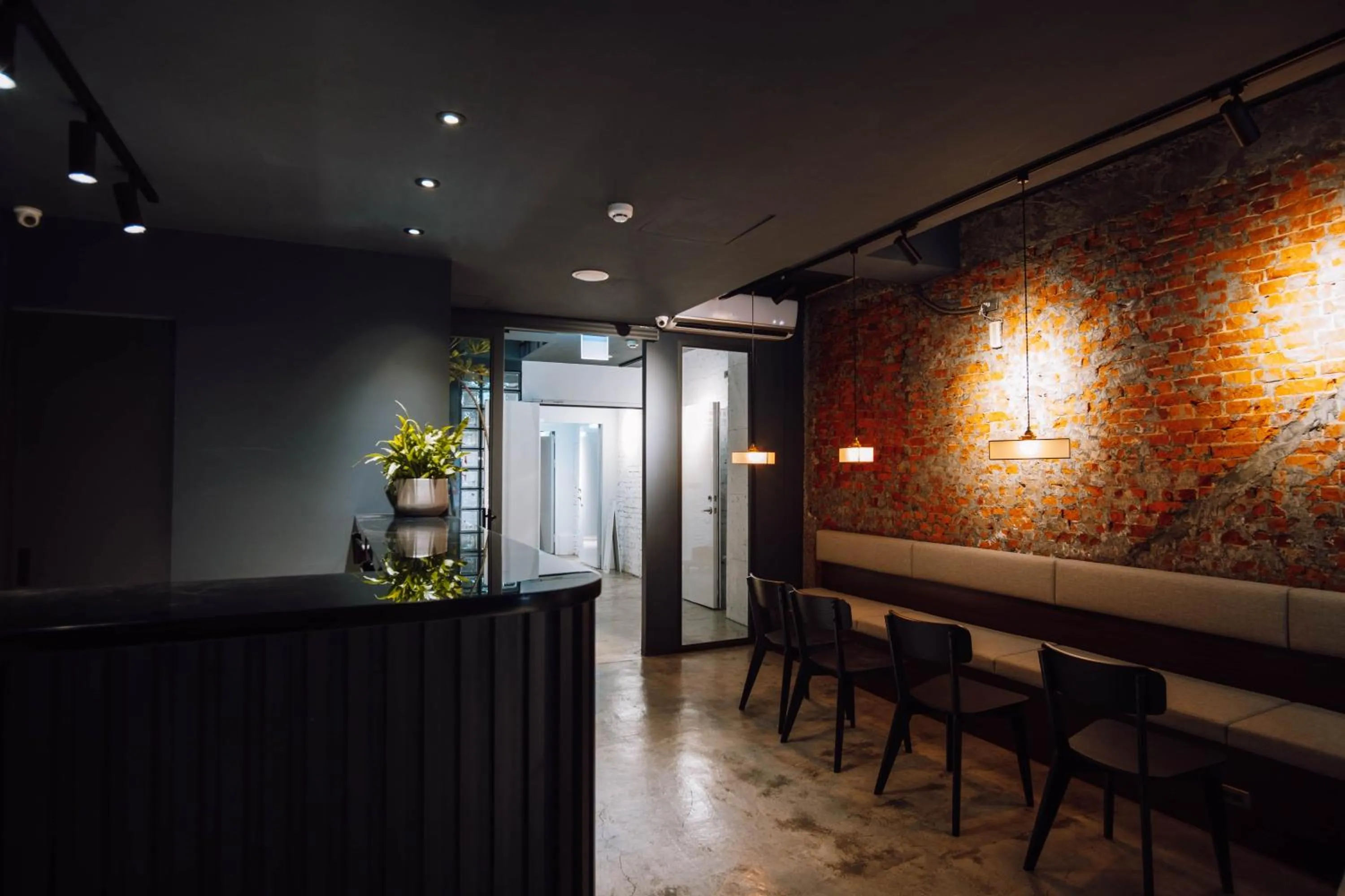 Lobby or reception in Drizzle Inn